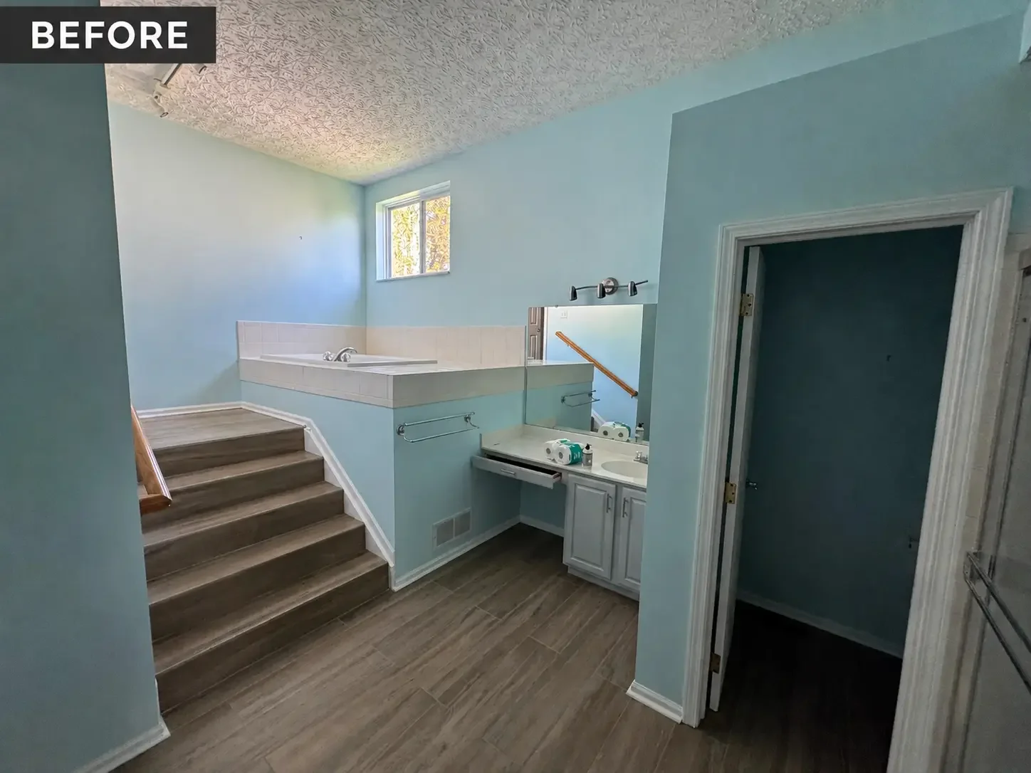 Dublin Ohio Primary Bath Remodel Before.webp