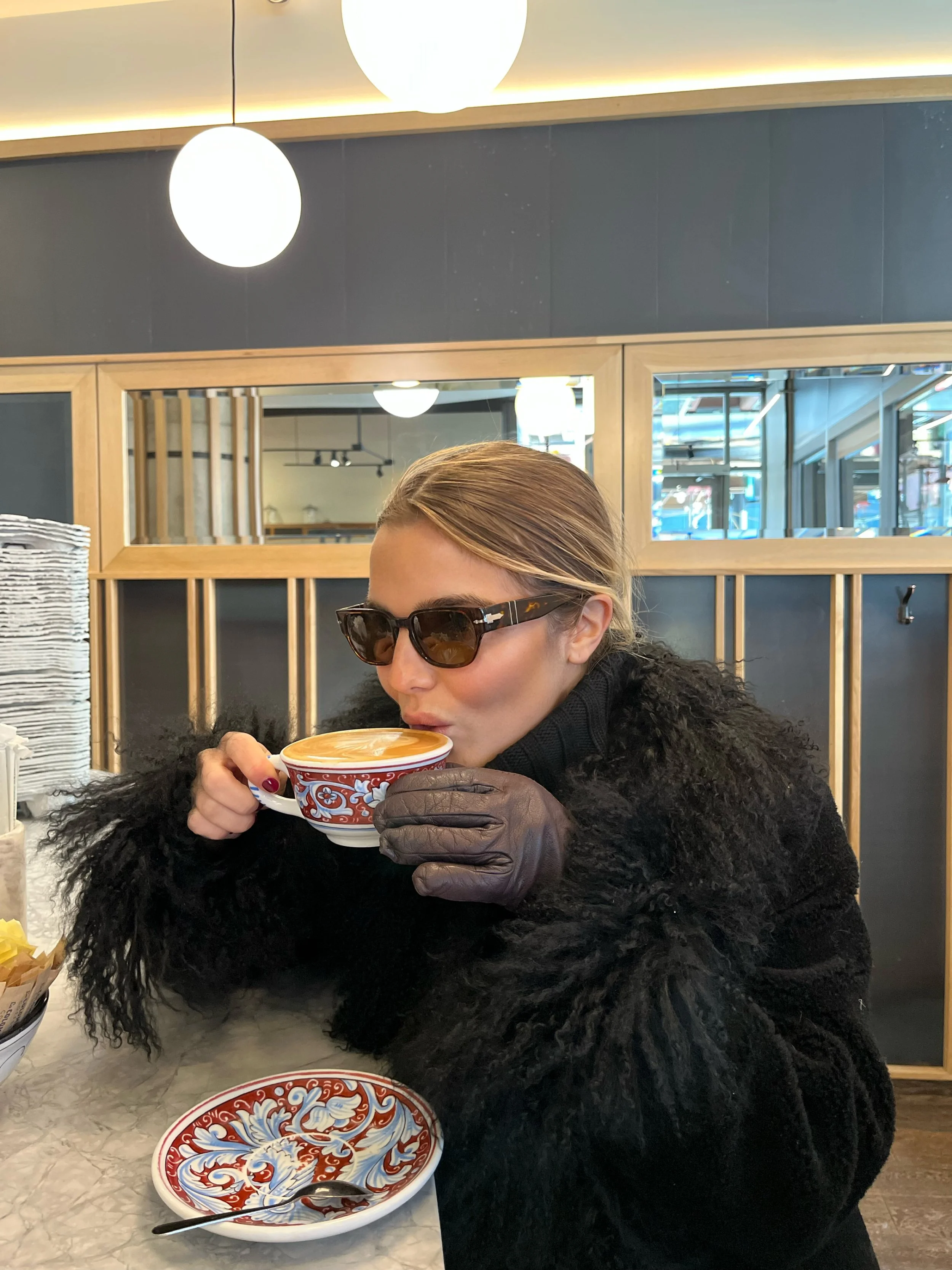 LAUNE x Sabina Angel