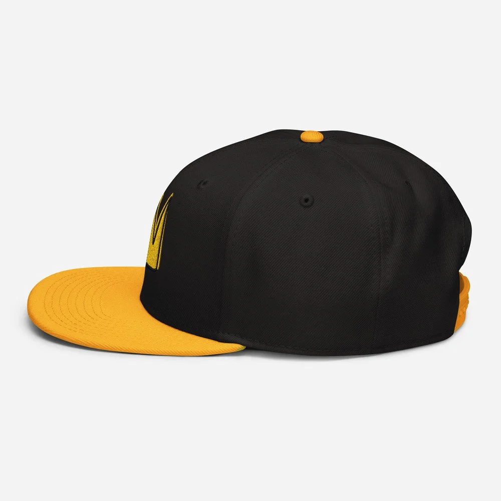 snapback-gold-black-black-left-side-69276a44b1c54.jpg