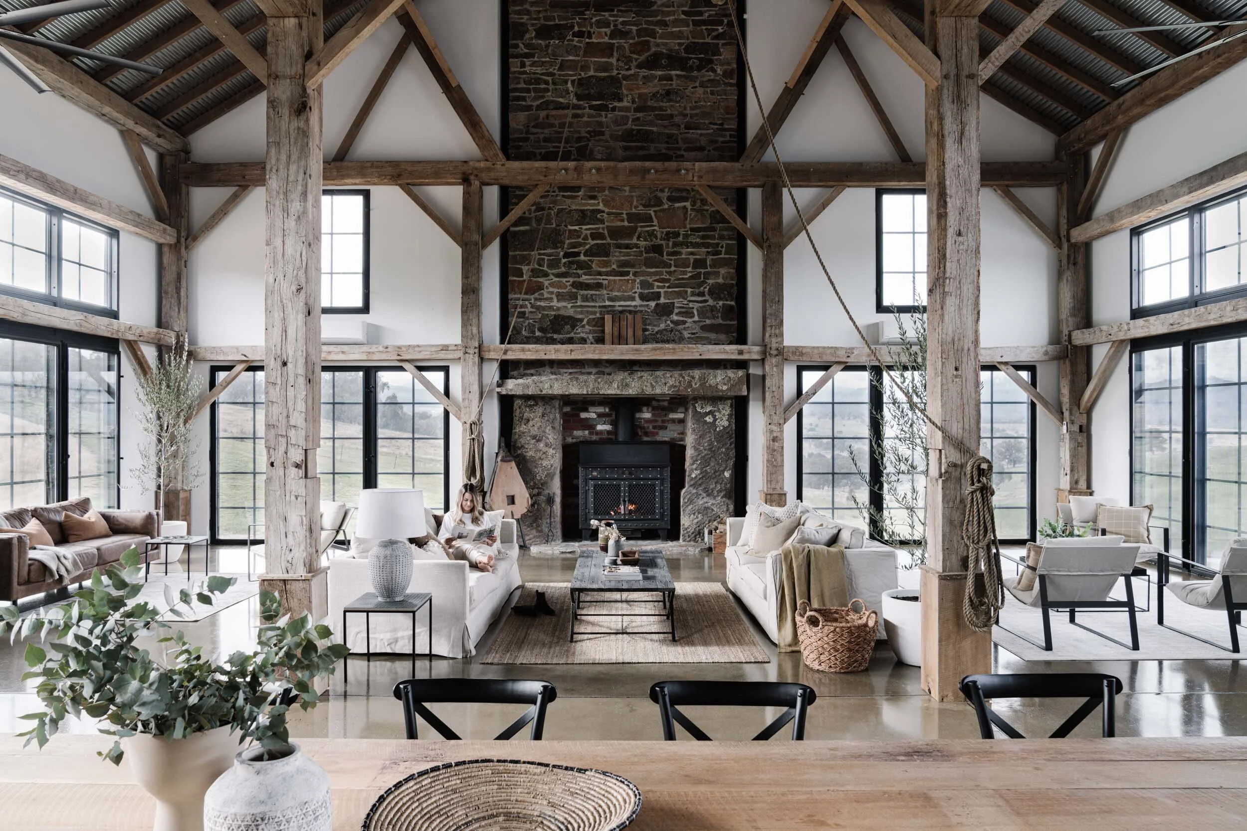 Coombs Hill Barn