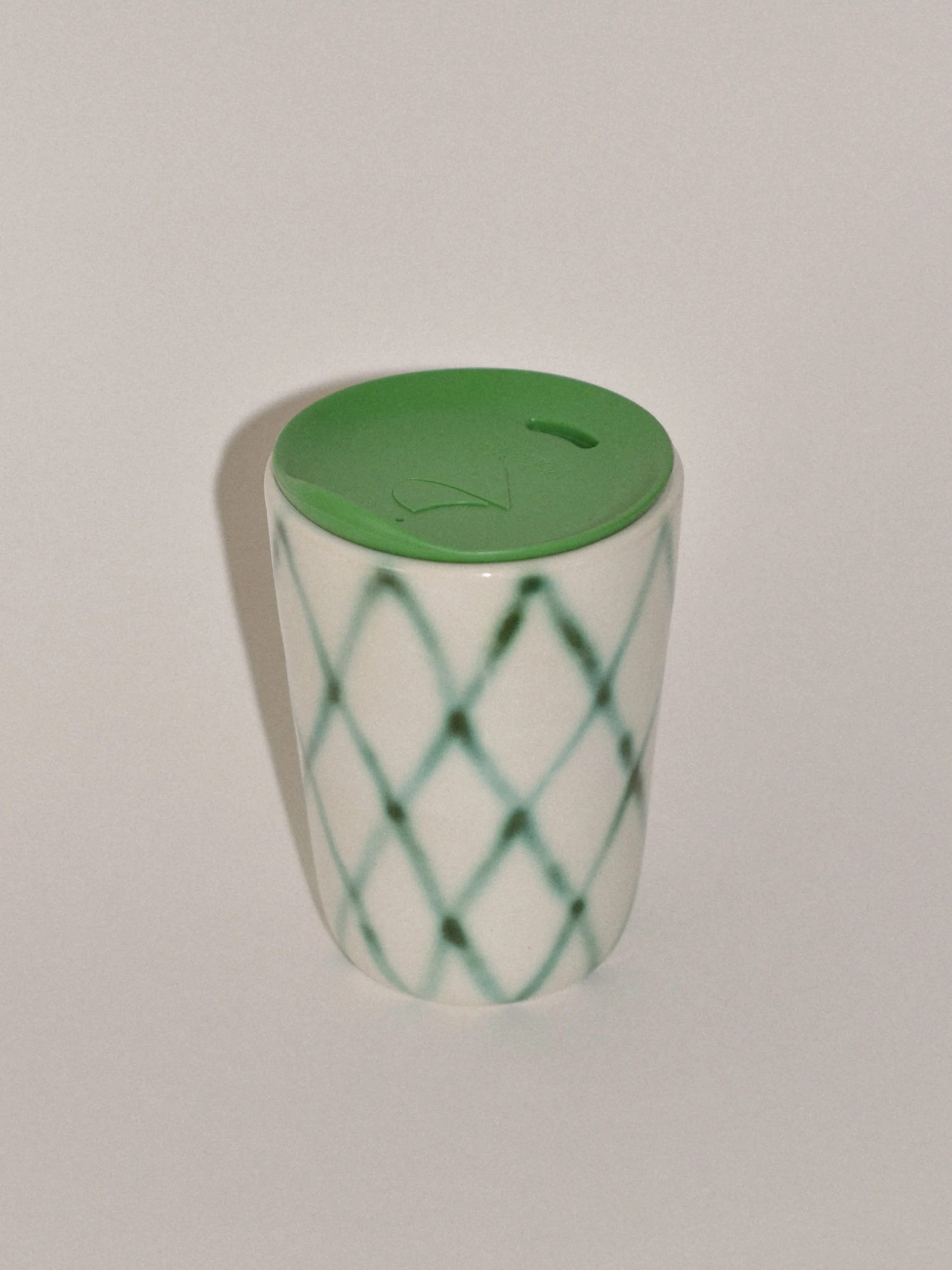 Chain Link Travel Cup