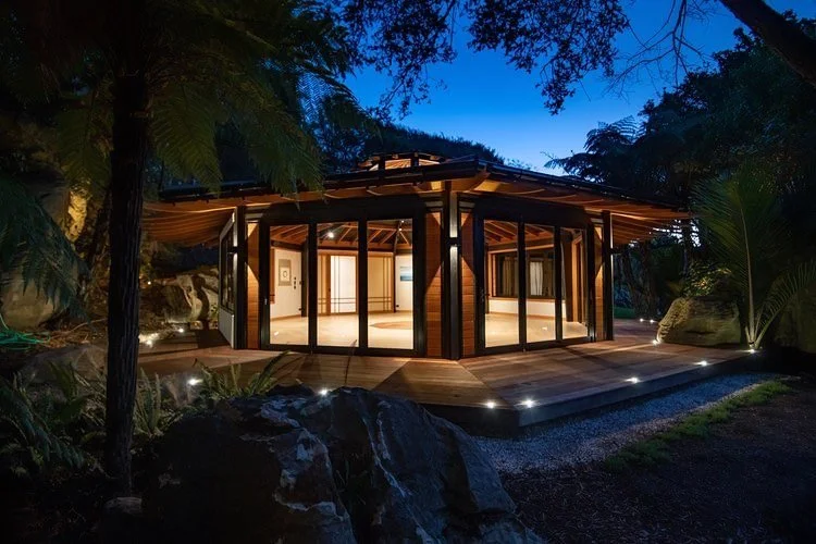 Our dedicated team at Contemporary Homes thrives on a challenging project along with delivering high quality standards! 
Not only do we design and build from start to finish we also do Commercial award winning builds! 

Sunyata yoga retreat #contempo