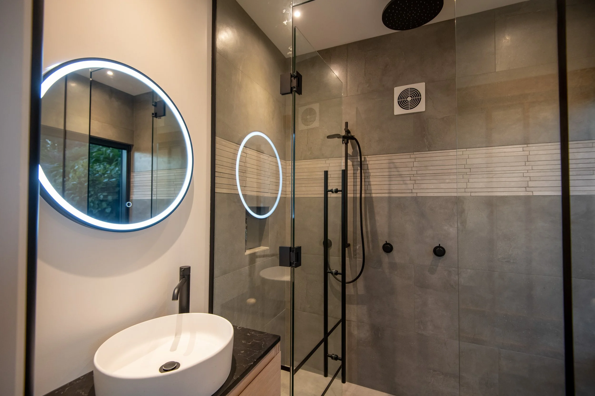 Contemporary Homes Sunyata Lodge17.jpg