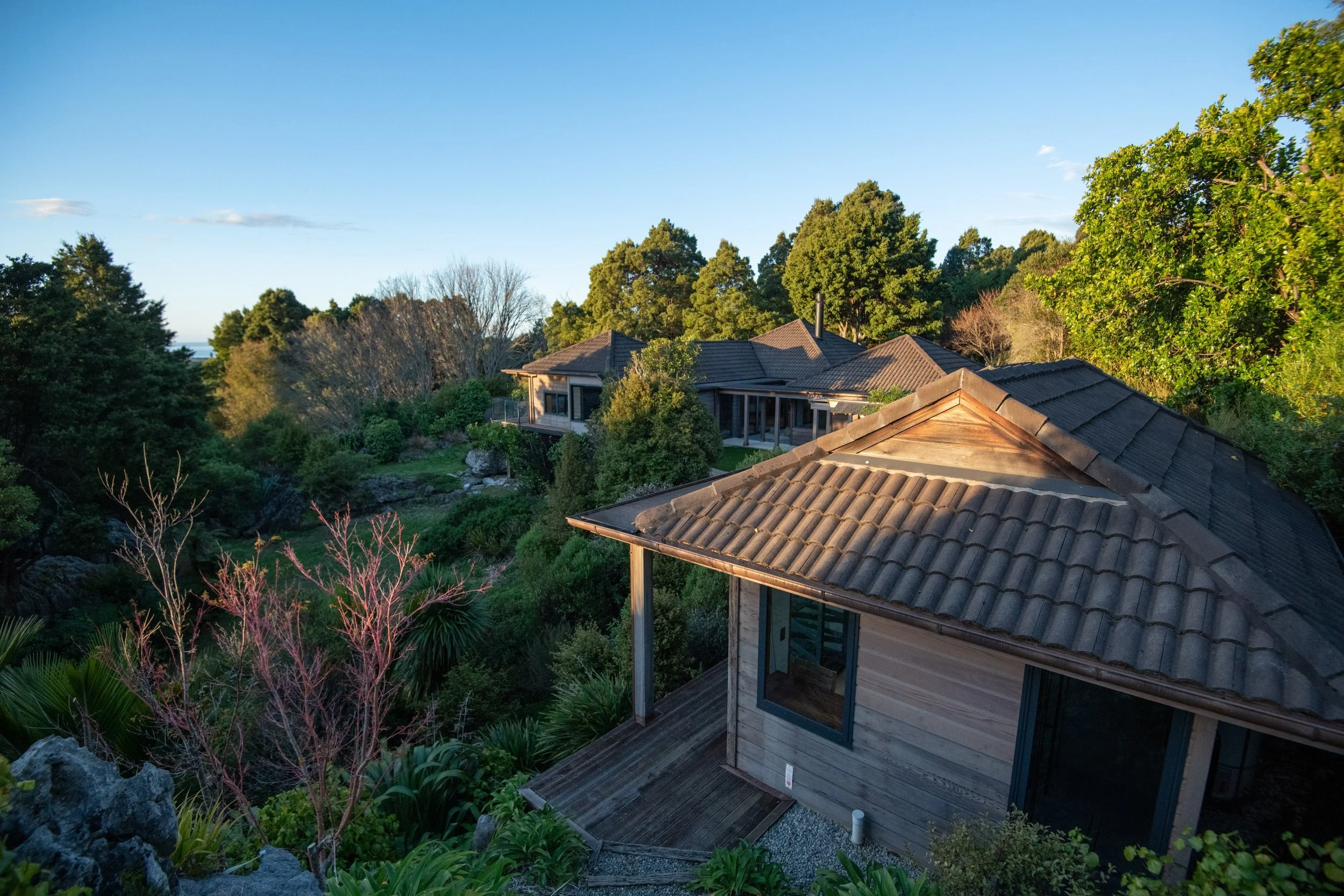 Contemporary Homes Sunyata Lodge11.jpg