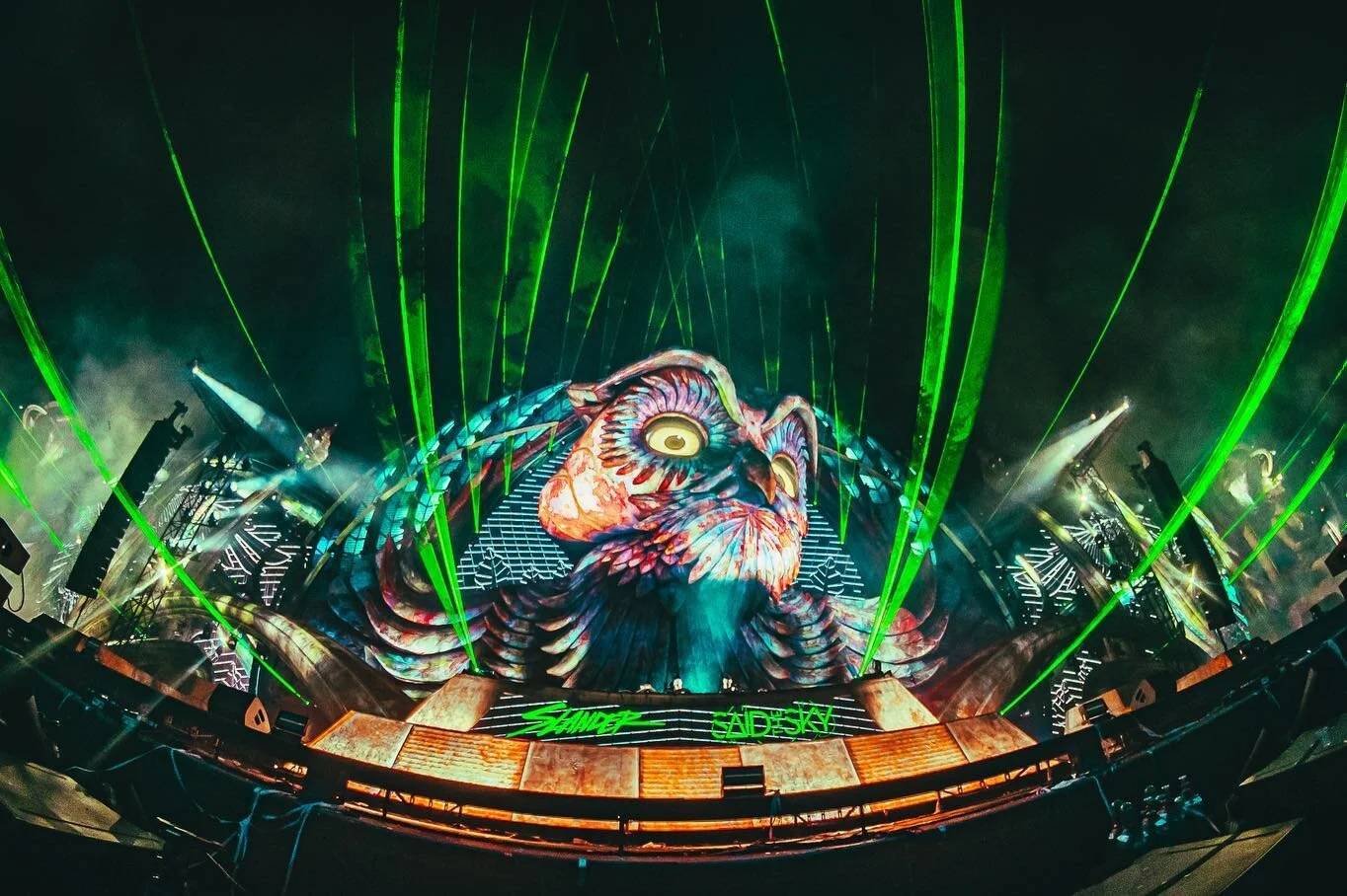 @slanderofficial 𝖇2𝖇 @saidthesky 🔥⚡️😤
Swipe to see before 👉 I cherish moments like these in my career. I remember EDC 2015 attending for my first time and just dreaming and imagining how it would be to be able to capture it one day. It&rsquo;s s