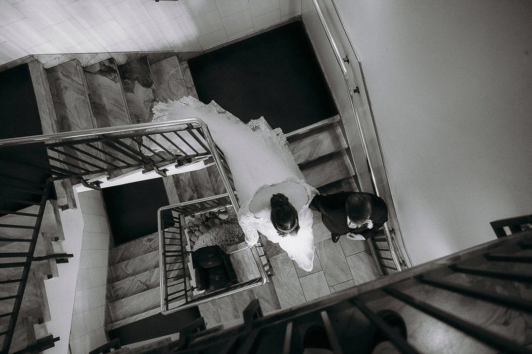 fine art hääkuvaus | hääparin potretit Lahti | dokumentaarinen hääkuvaus Ravintola Sipuli Helsinki