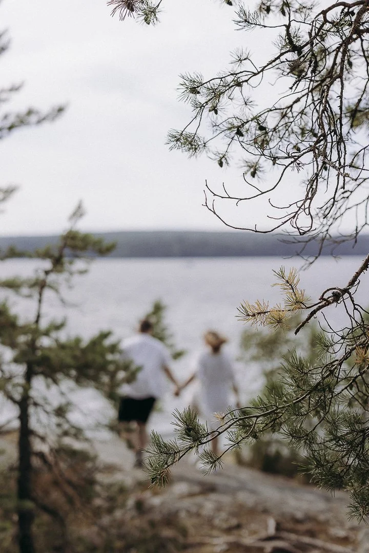 elopement hääkuvaus | queer häät | sateenkaarihäät | fine art hääkuvaus | hääparin potretit Lahti | naimisiinkarkaus
