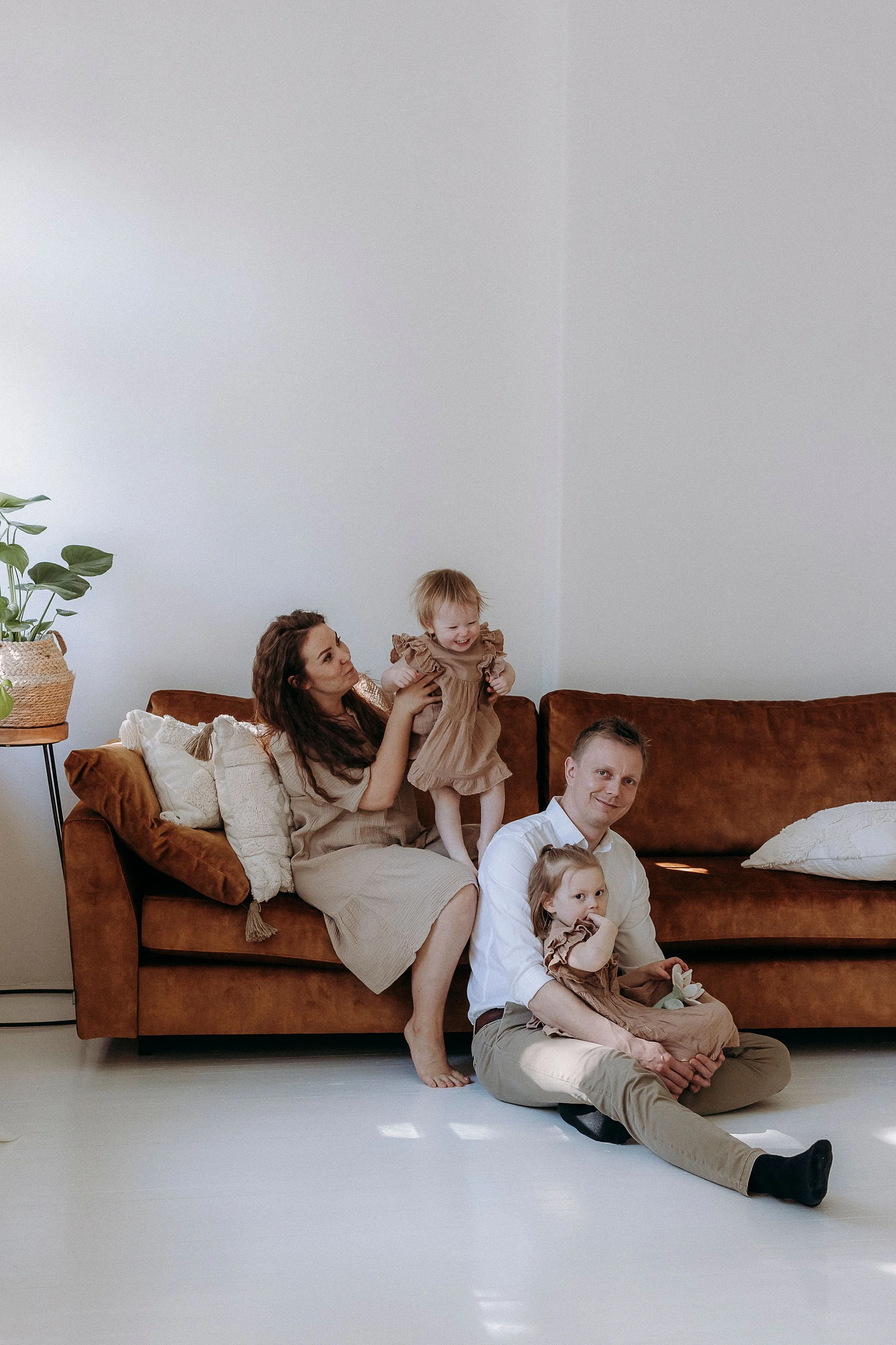 perhekuvaus Hämeenlinna | lapsikuvaus Riihimäki | studiokuvaus Päijät-Häme | Salla Vesa-Tikkanen Photography | valokuvaaja Helsinki | valokuvaaja Tampere