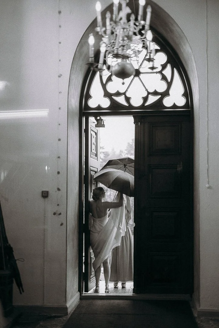 dokumentaarinen hääkuvaus Asikkalan kirkko | Aurinkoranta Estelle | valokuvaaja Lahti | hääkuvaus Lahti | Salla Vesa-Tikkanen Photography | häävalokuvaaja Helsinki | wedding photographer Päijät-Häme