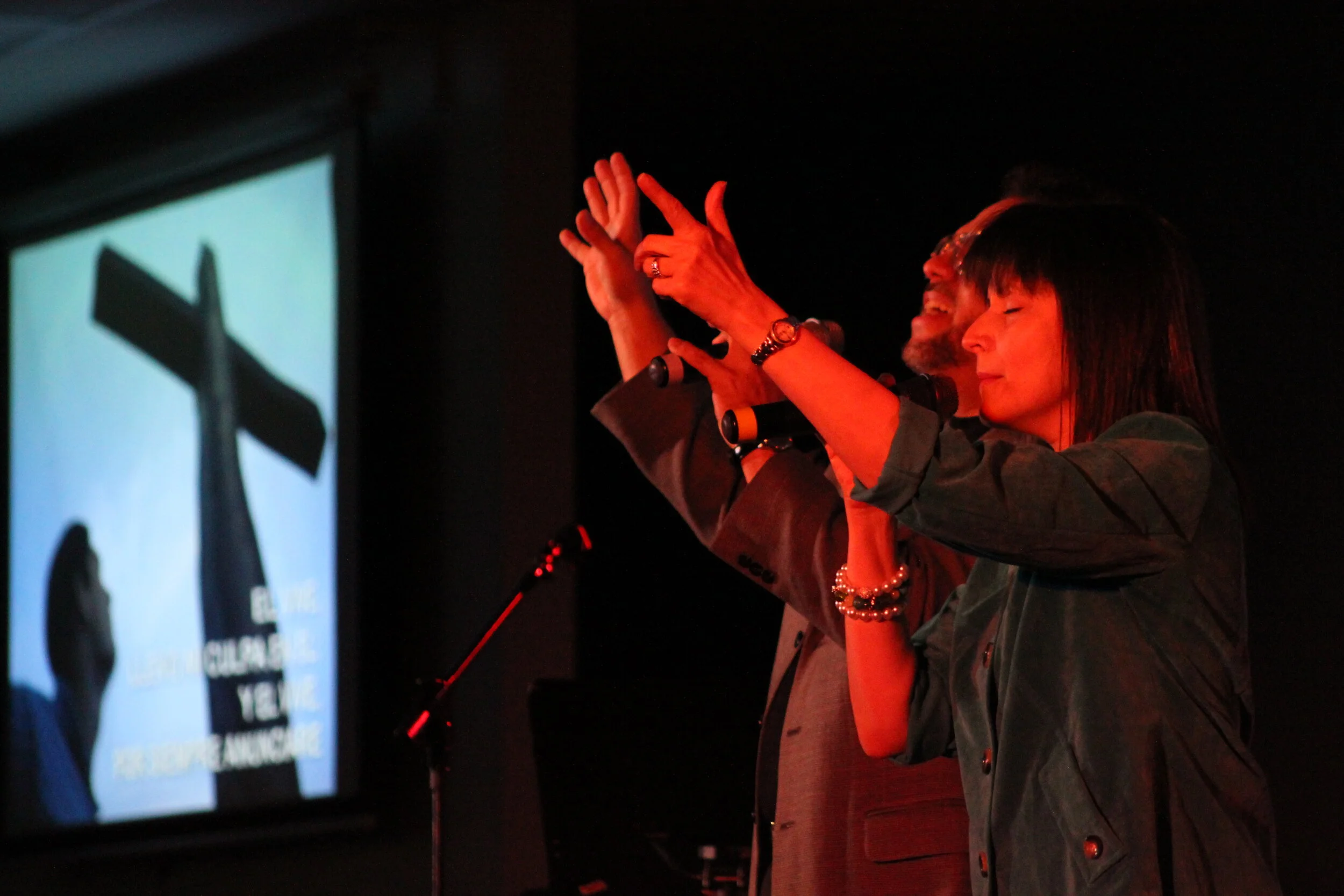 FOTO WISON Y LEYDA - CRUZ.JPG