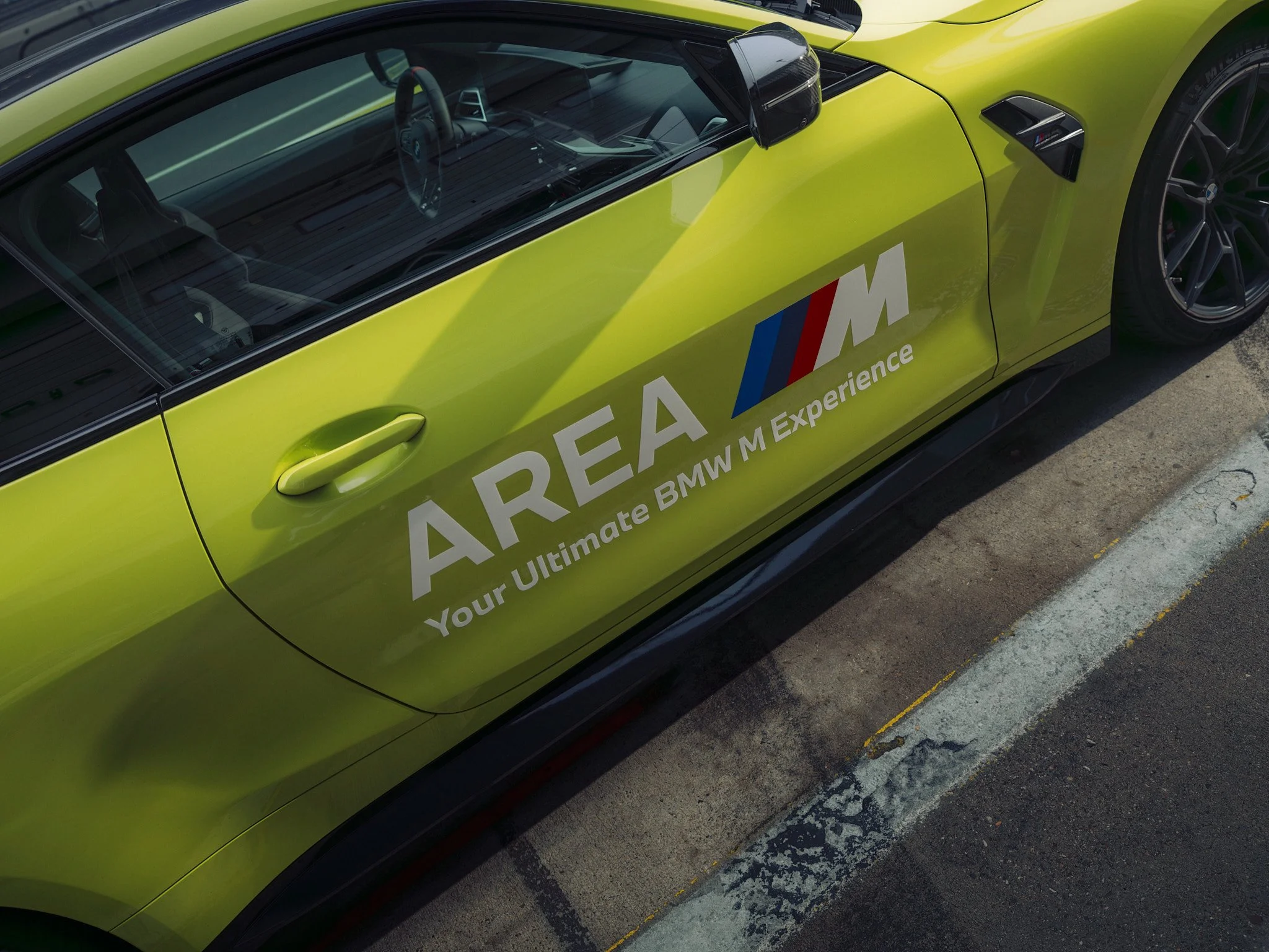 24_area-m-track_webres-srgb.jpg