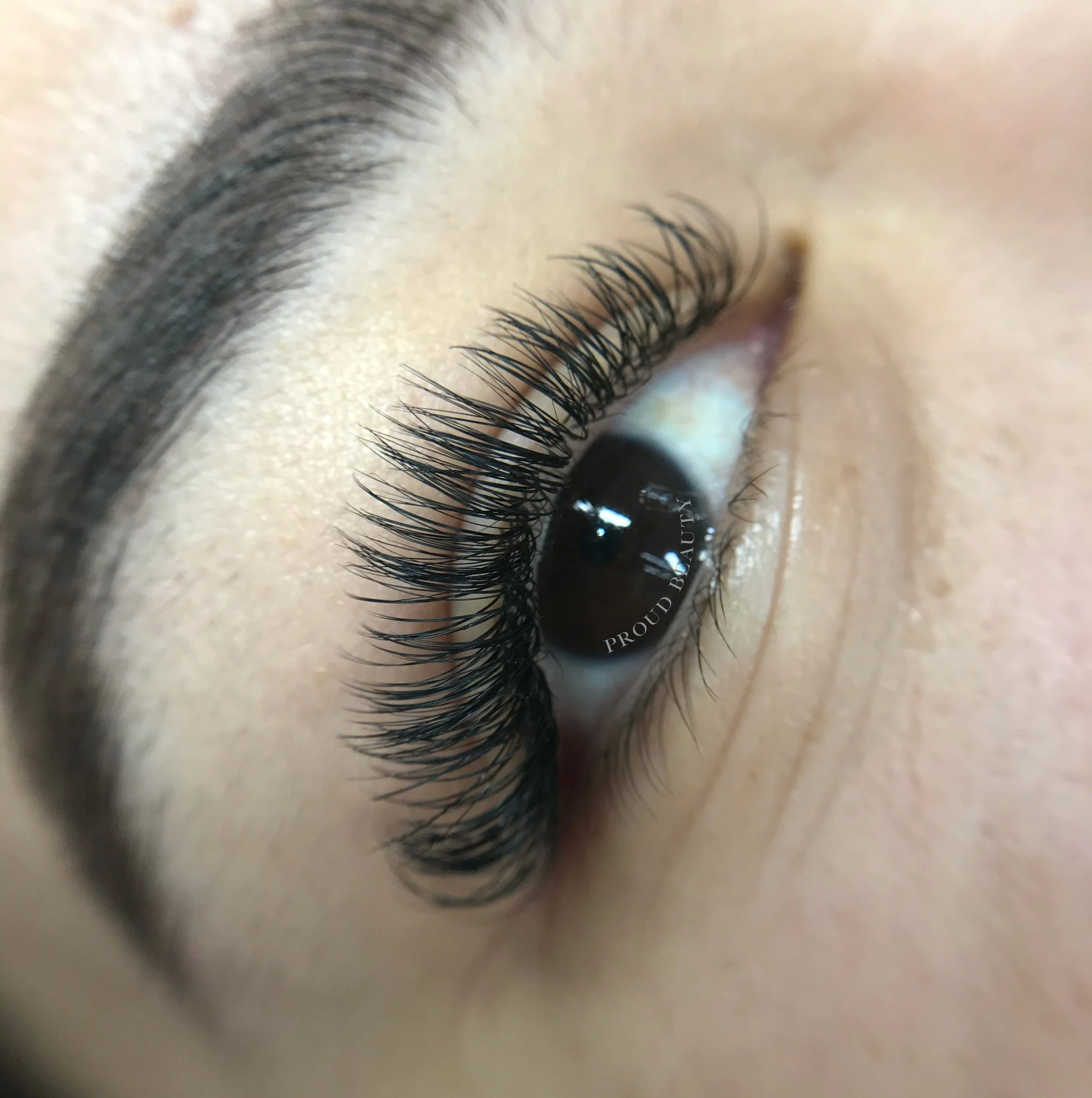 Bespoke classic eyelash extensions in doll eye styling