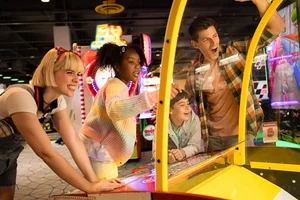 Round1 Bowling & Arcade Gateway Mall photo