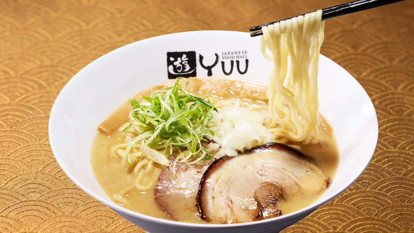 Rich Chicken Paitan Ramen
