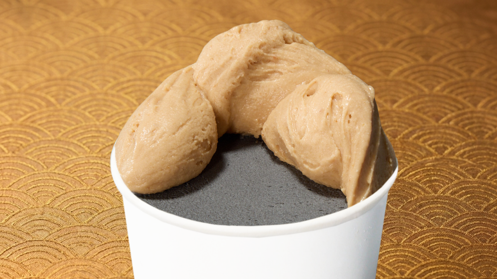 Roasted Soybean &amp; Black Sesame Gelato