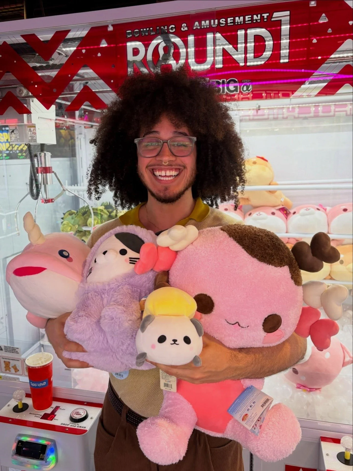 Plushie haul = secured 🧸✨
Now THAT'S what we call a successful crane run! Head to Round1 and play for your favorite crane items now!

Show what you've won lately! 👇

📸📽️ : @ezraxfox (via IG) #R1FanRepost
 --- 
Want a chance to be featured? Tag us