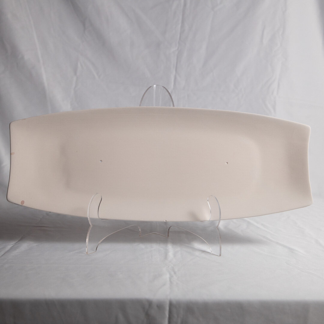 3. Large Sushi Platter
Size: 17 inches x 6½ inches