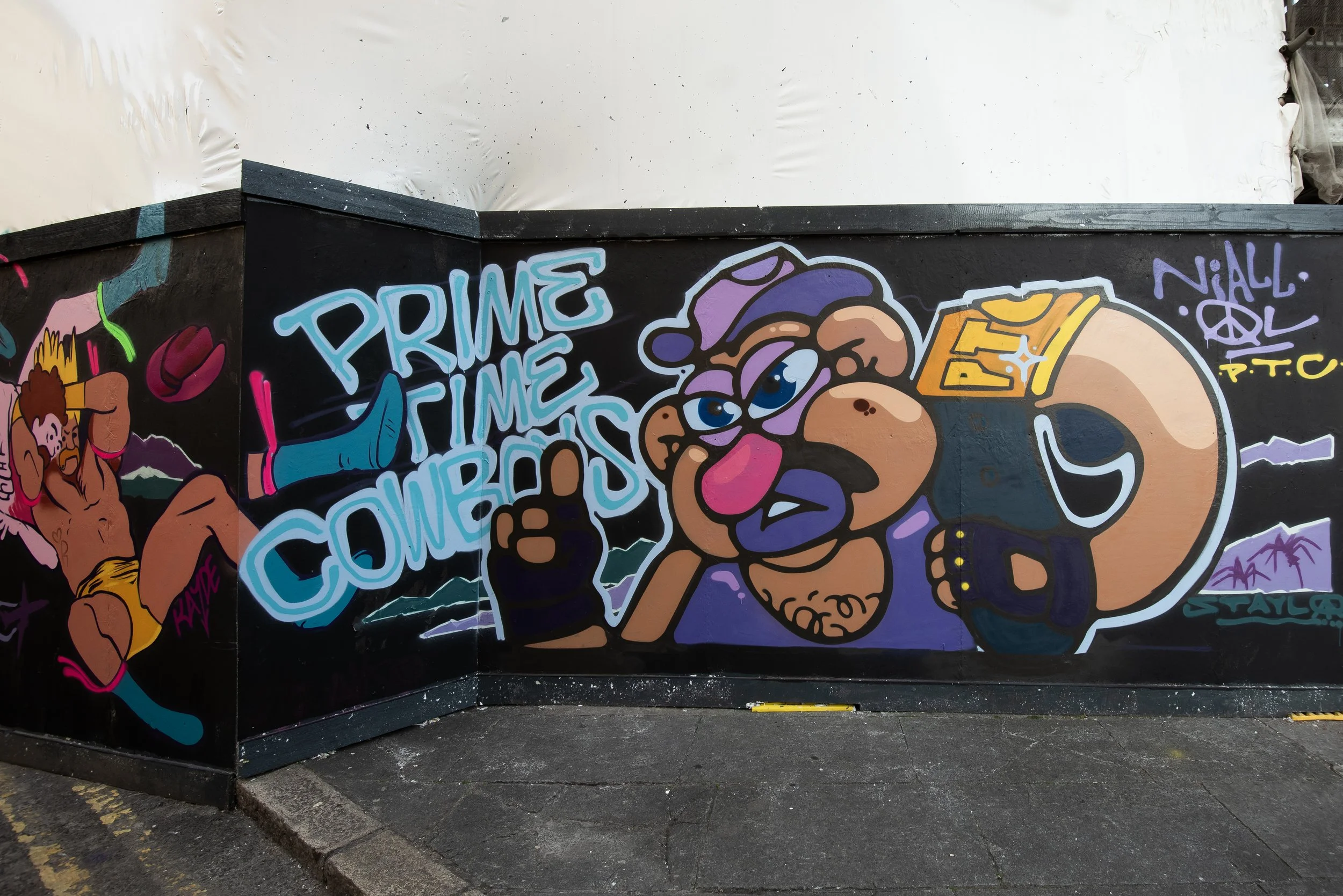 NIALL_SPORTS BAR_HTN 25_STREET ART ATLAS_DSC5420.jpg