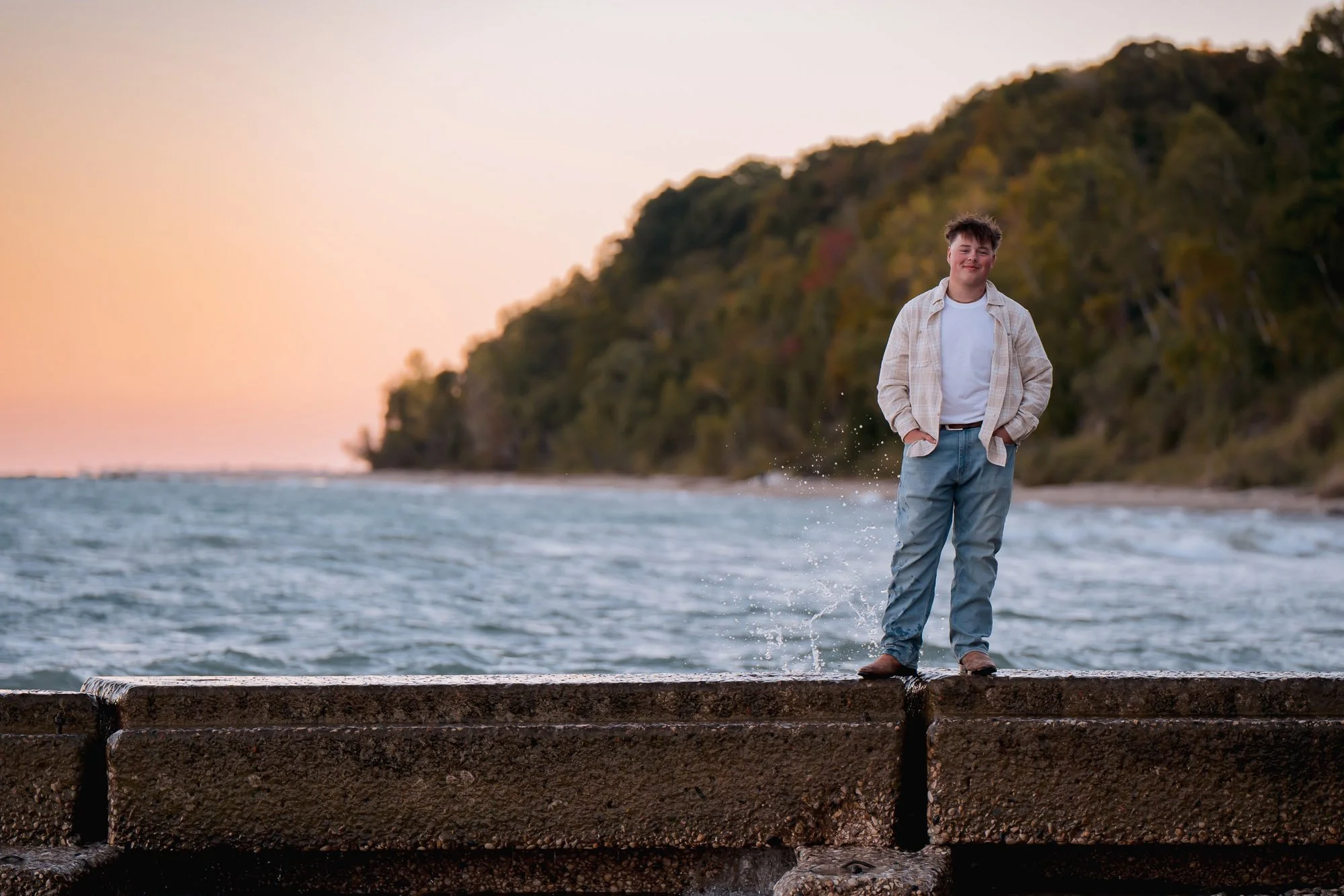 milwaukee-lake-michigan-senior-portraits-30.jpg