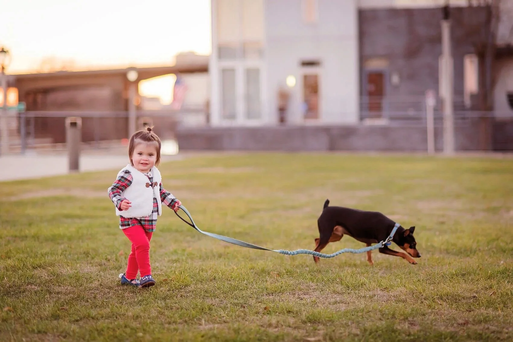04-baby-photo-photography-girl-walking-dog-leash.jpg