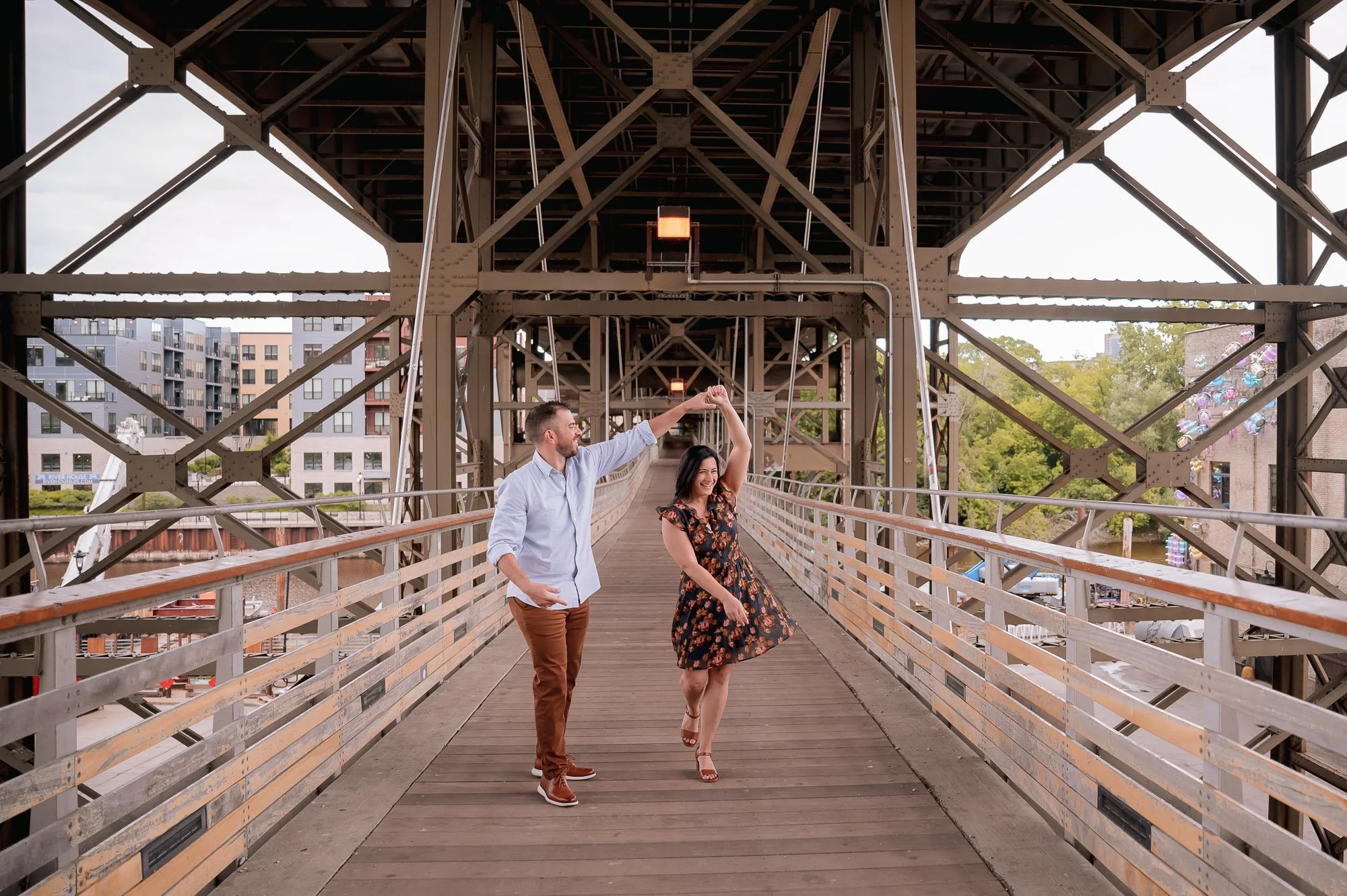 milwaukee-engagement-photographer-7.jpg