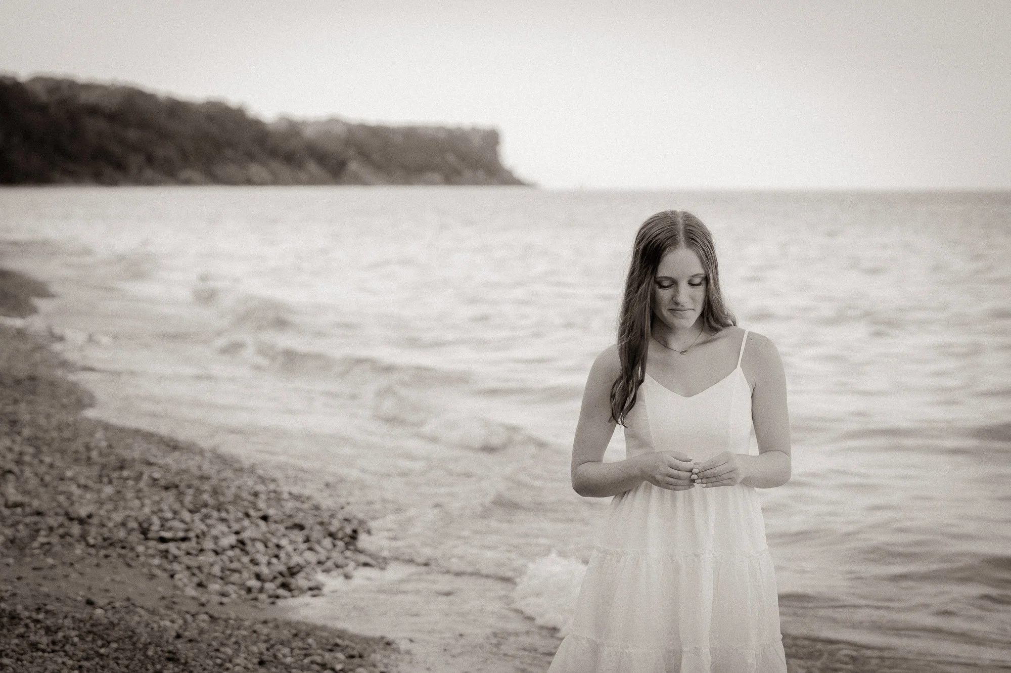 milwaukee-lake-michigan-senior-portraits-6.jpg