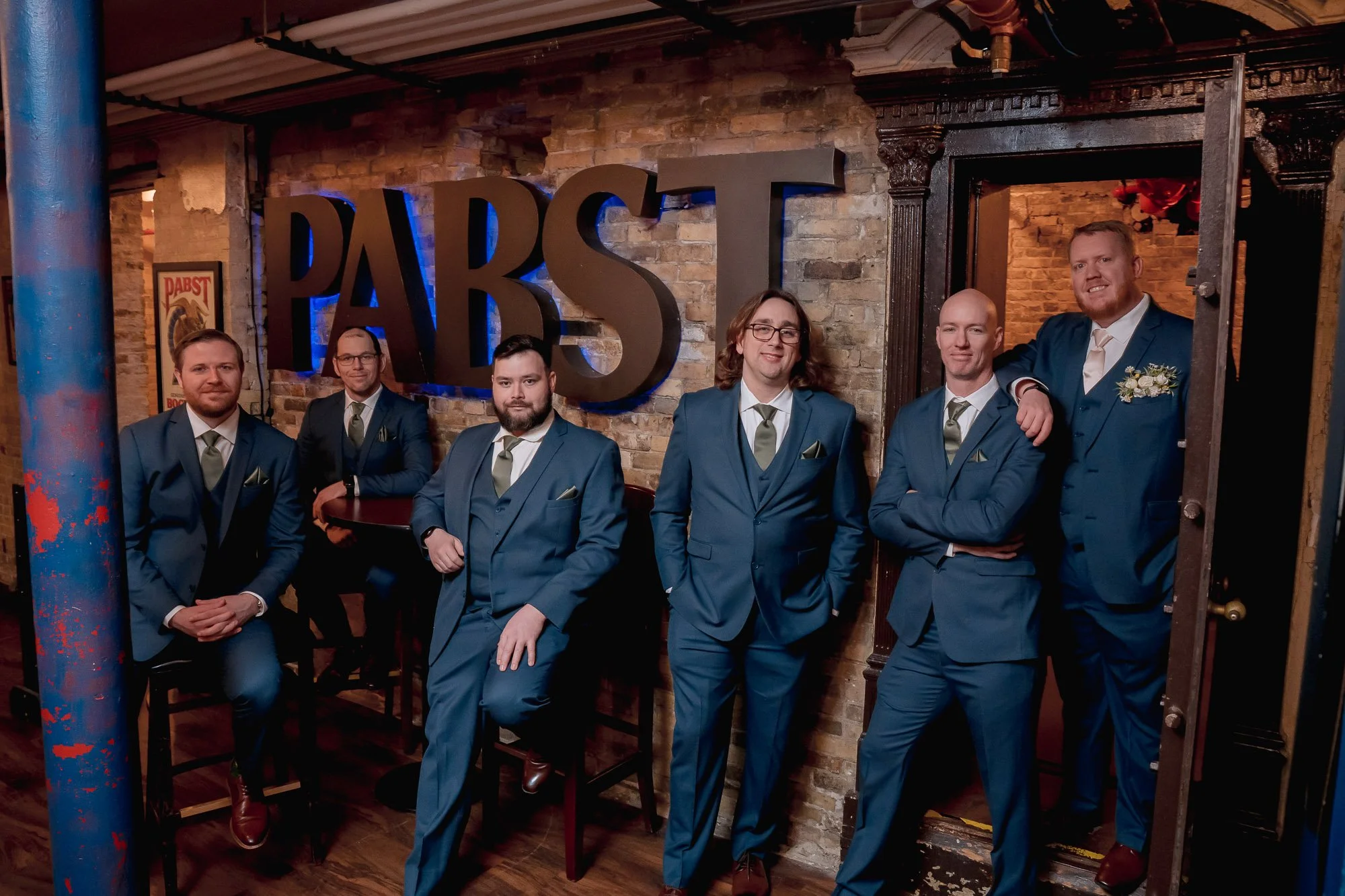 milwaukee-wedding-party-portraits-3.jpg