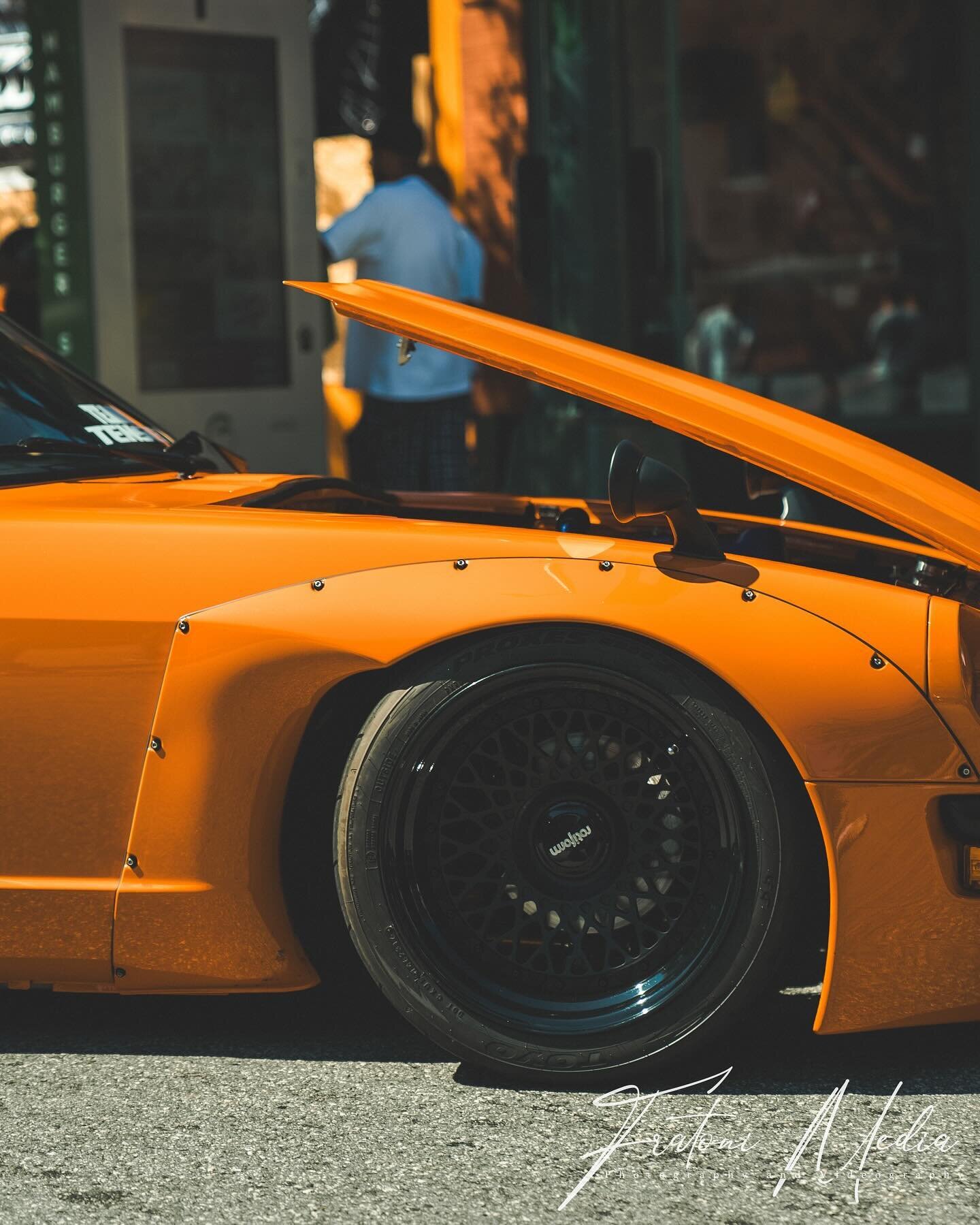 🍊

#nissan #datsun #240z #car #sony #sonyfx3 #lightroom #petermckinnonpresets #sandisk #toyotires #carphotography #photography #greensboro #lowkey #carshow #rotiform #rotiformwheels #datsun240z #orange