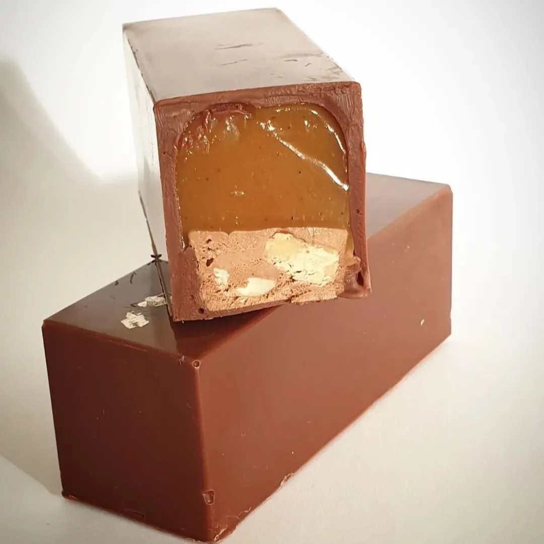 processed_ec8cf3df57ef4fe9b273cc52bfc9c91f.jpg (Copy)