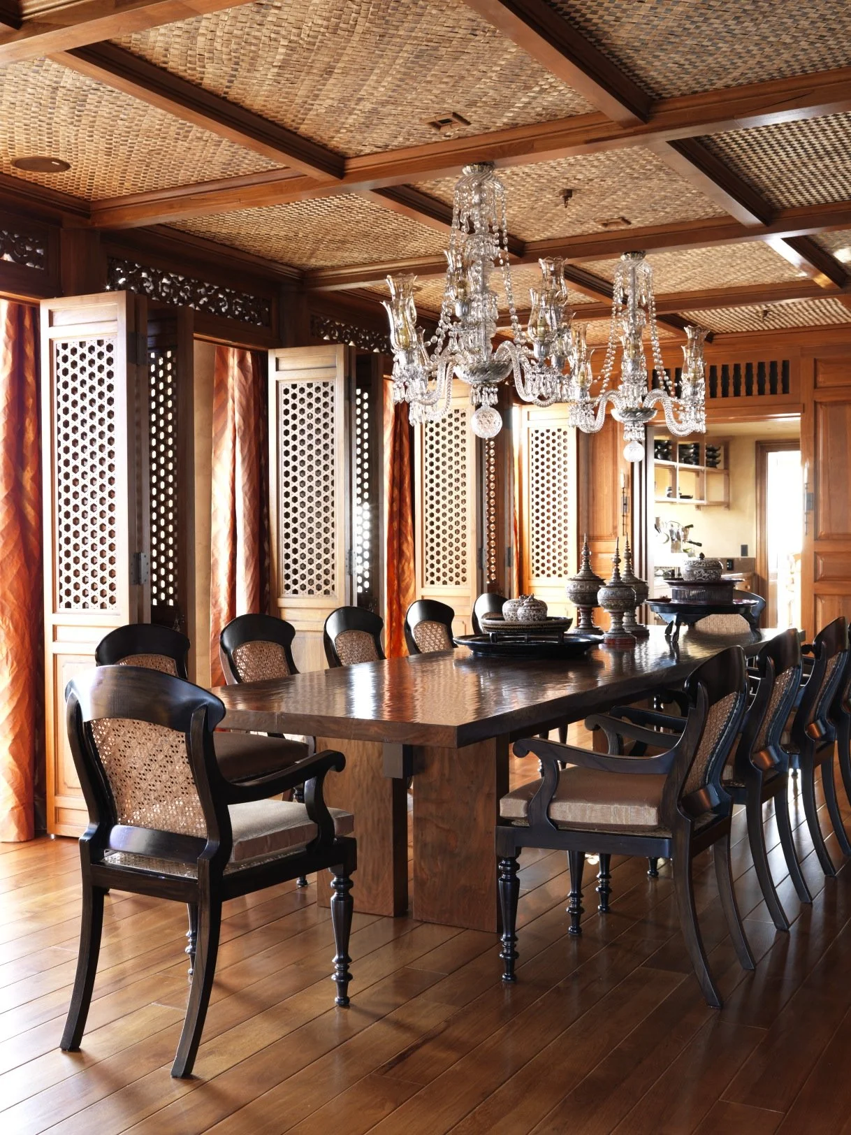 Dining_Room_0029.jpg