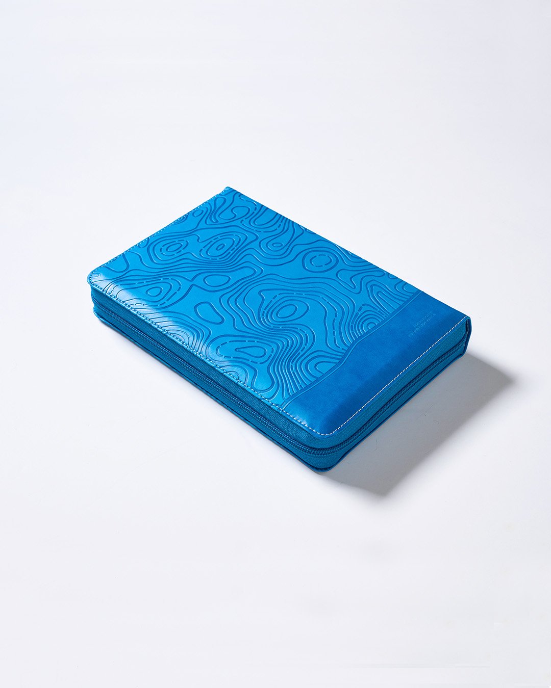 Biblia Aventura Azul - Back Angle3x4.jpg