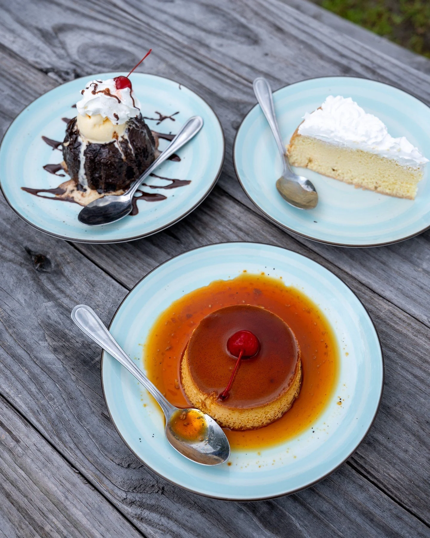 Three sweets, one showdown.Who is taking the crown? 👑 Tres Leches VS Flan VS Molten Chocolate Cake. Tell us in the comments below!

 #AyeToro