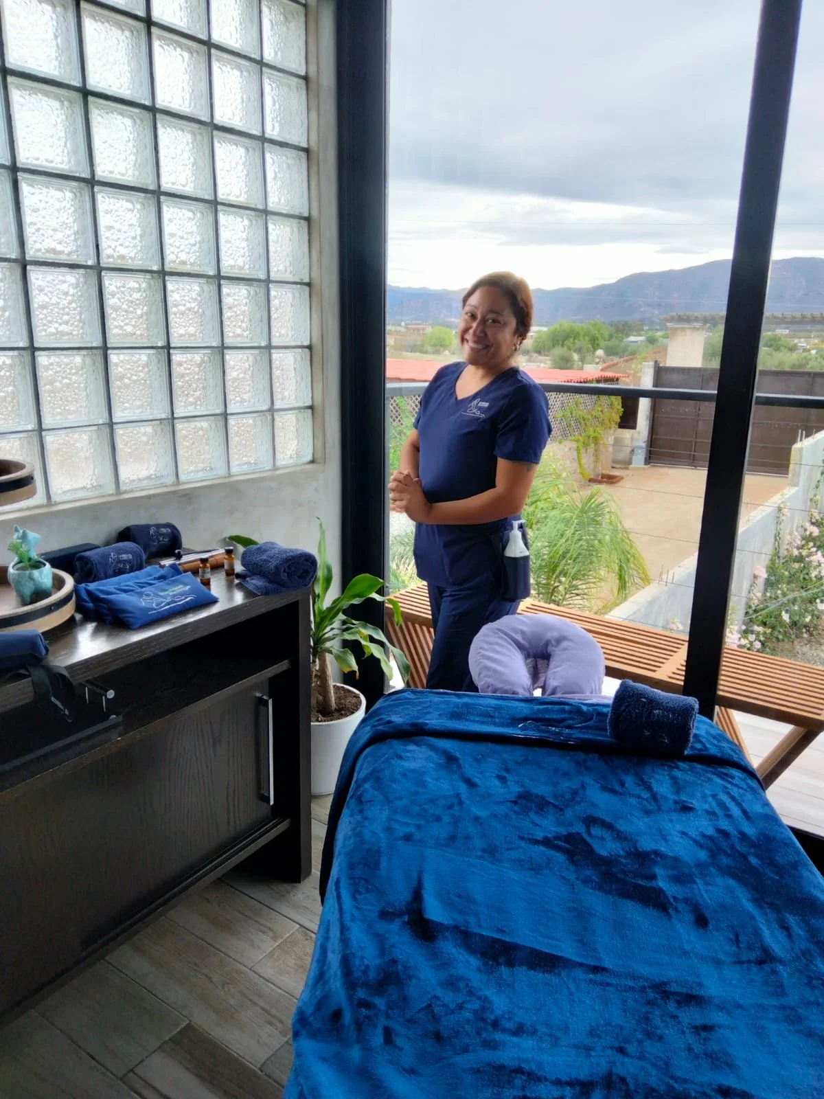 mobile.massage.punta.piedra.jpeg