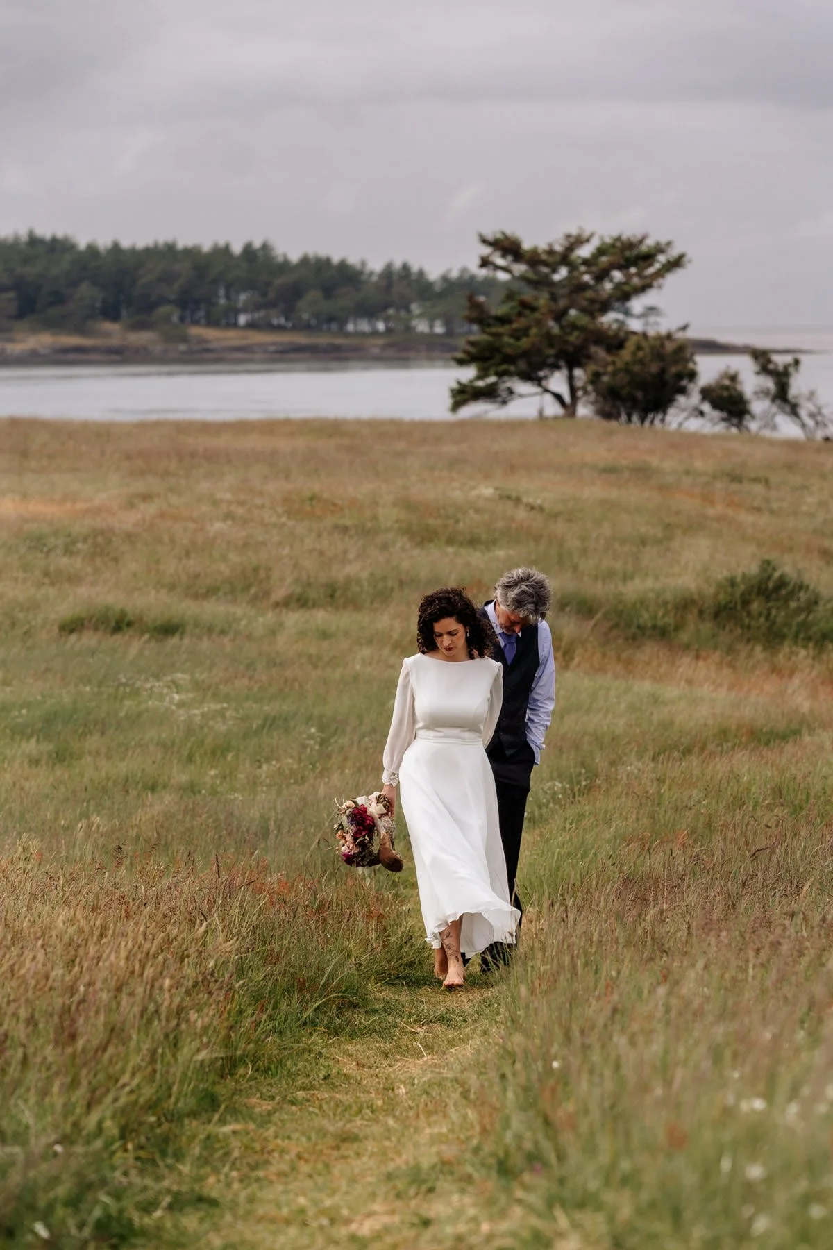 saturna island wedding gulf island micro wedding - 129.jpg