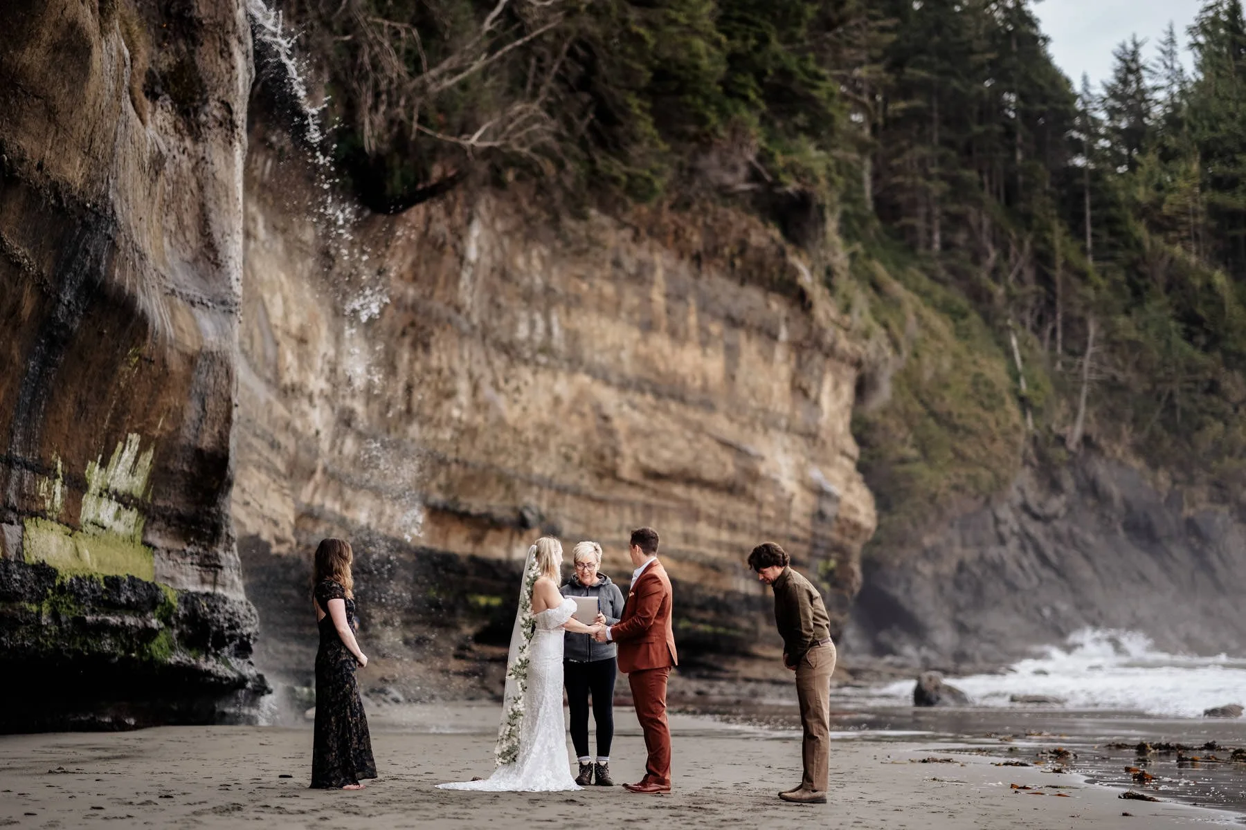 Victoria elopement Mystic Beach Sooke BC - 28.jpg