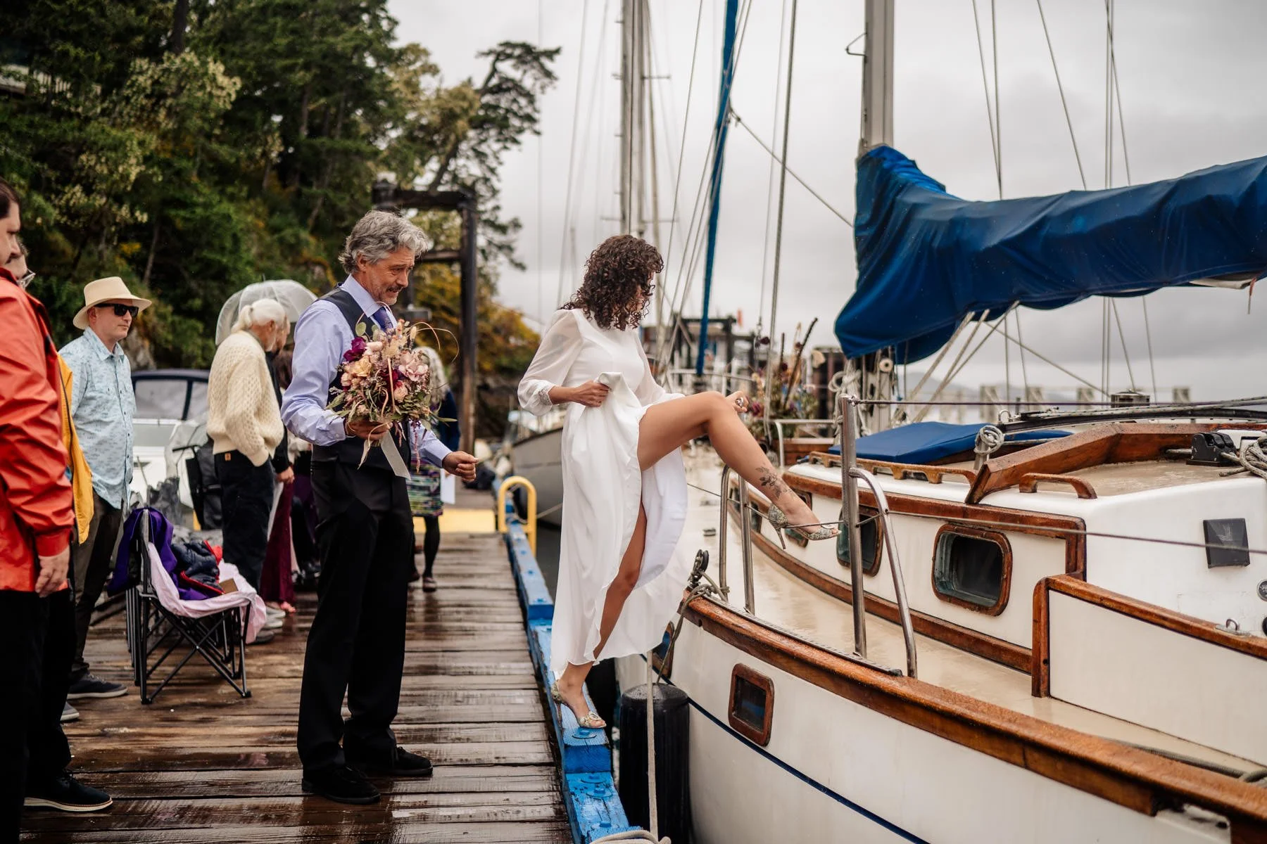 saturna island wedding gulf island micro wedding - 40.jpg
