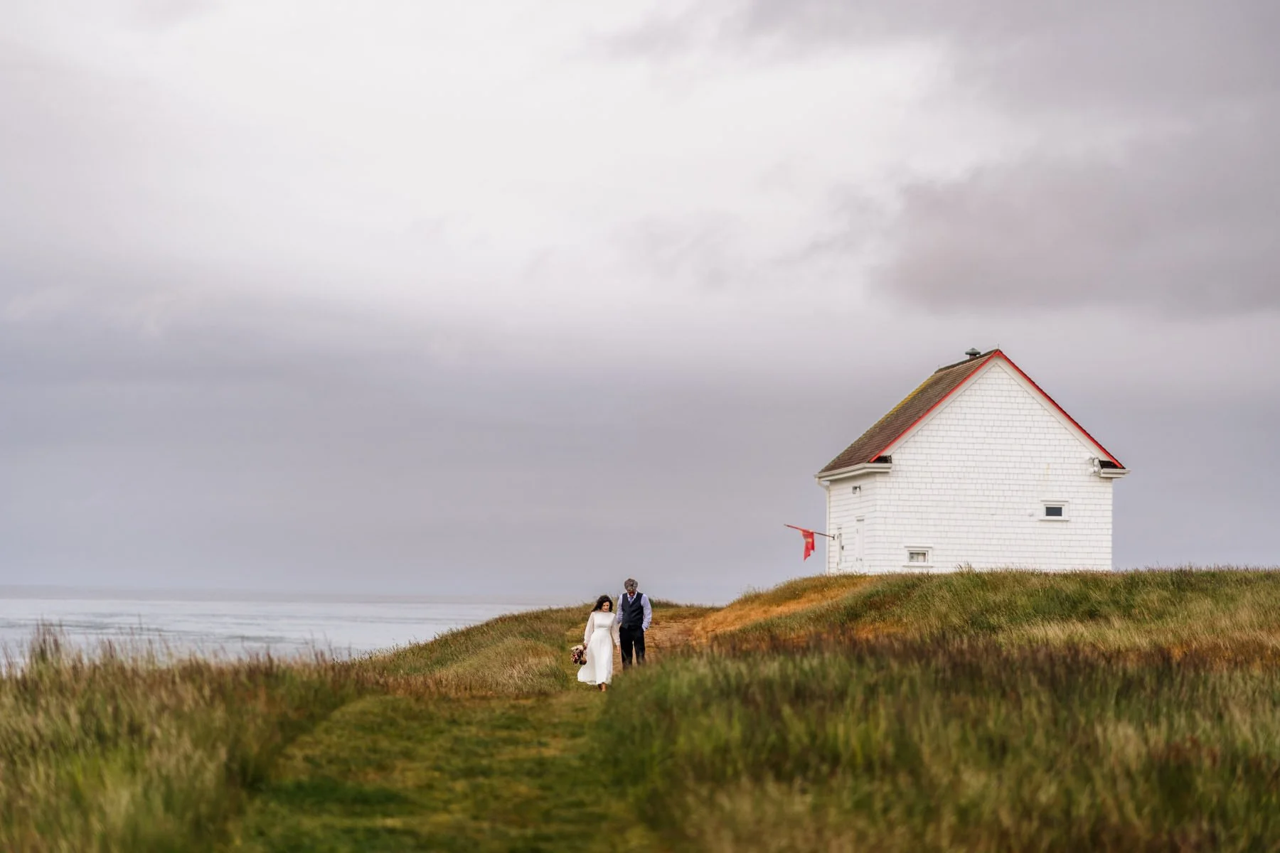 saturna island wedding gulf island micro wedding - 138.jpg