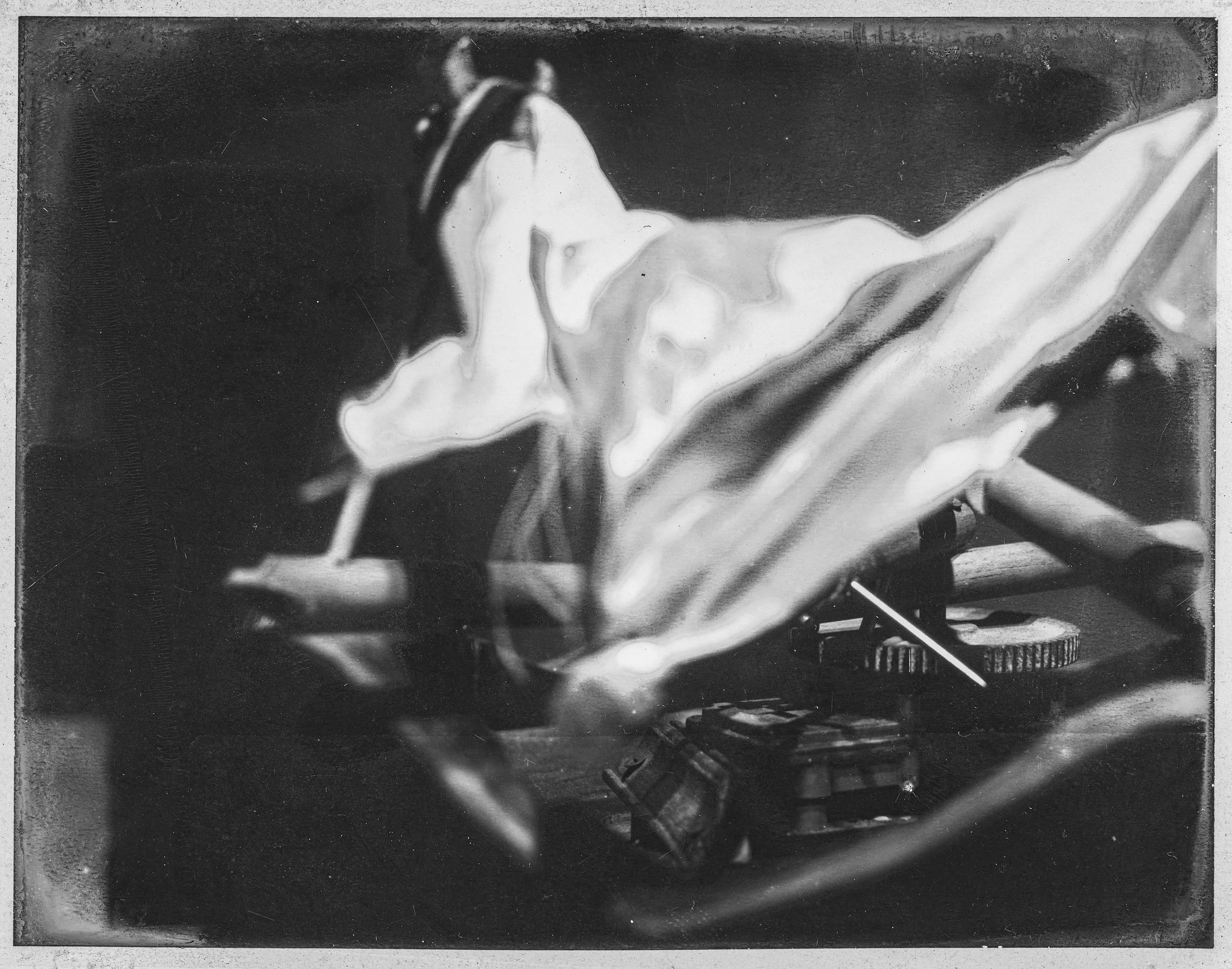 TODD MURPHY
Studies of Motion Series 8 , 1997 Ed. 1/2
SILVER GELATIN PRINT
8 x 10 in. (20.3 x 25.4 cm)