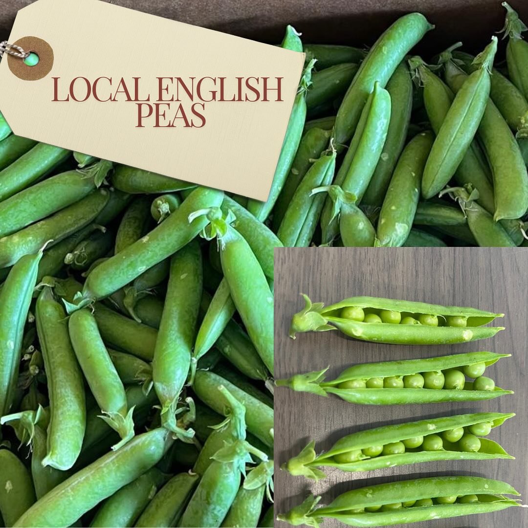Fresh from the farm 🫛BC grown English Peas are now available! Sweet, tender, and bursting with flavour. Perfect for salads, stir fries, or just snacking on. Come and get them while they last! #localproduce #bcgrown #freshpeas #farmersmarket #support