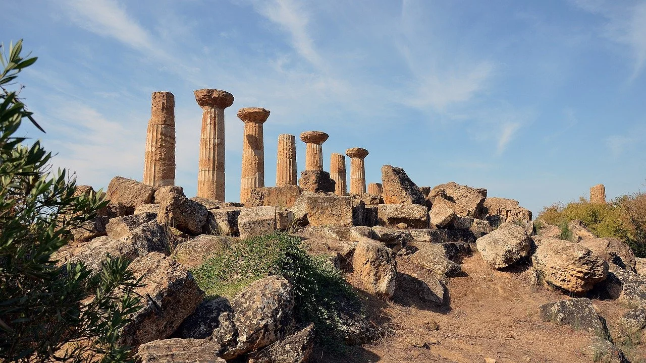 sicily-1191446_1280.jpg