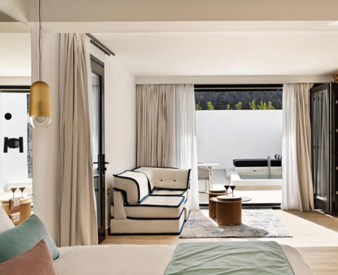 Crescento Luxury Suite