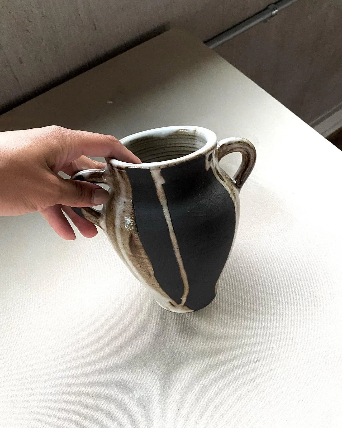 Hello, my fellow strong humans 🫶🏽

@strongrootspottery will be popping up this weekend at @madewell legacy west in Plano, TX. 

I&rsquo;ll be there from 12:30pm-4:30pm. So if you are in the DFW area, come on over and say hello! Maybe buy a piece (o