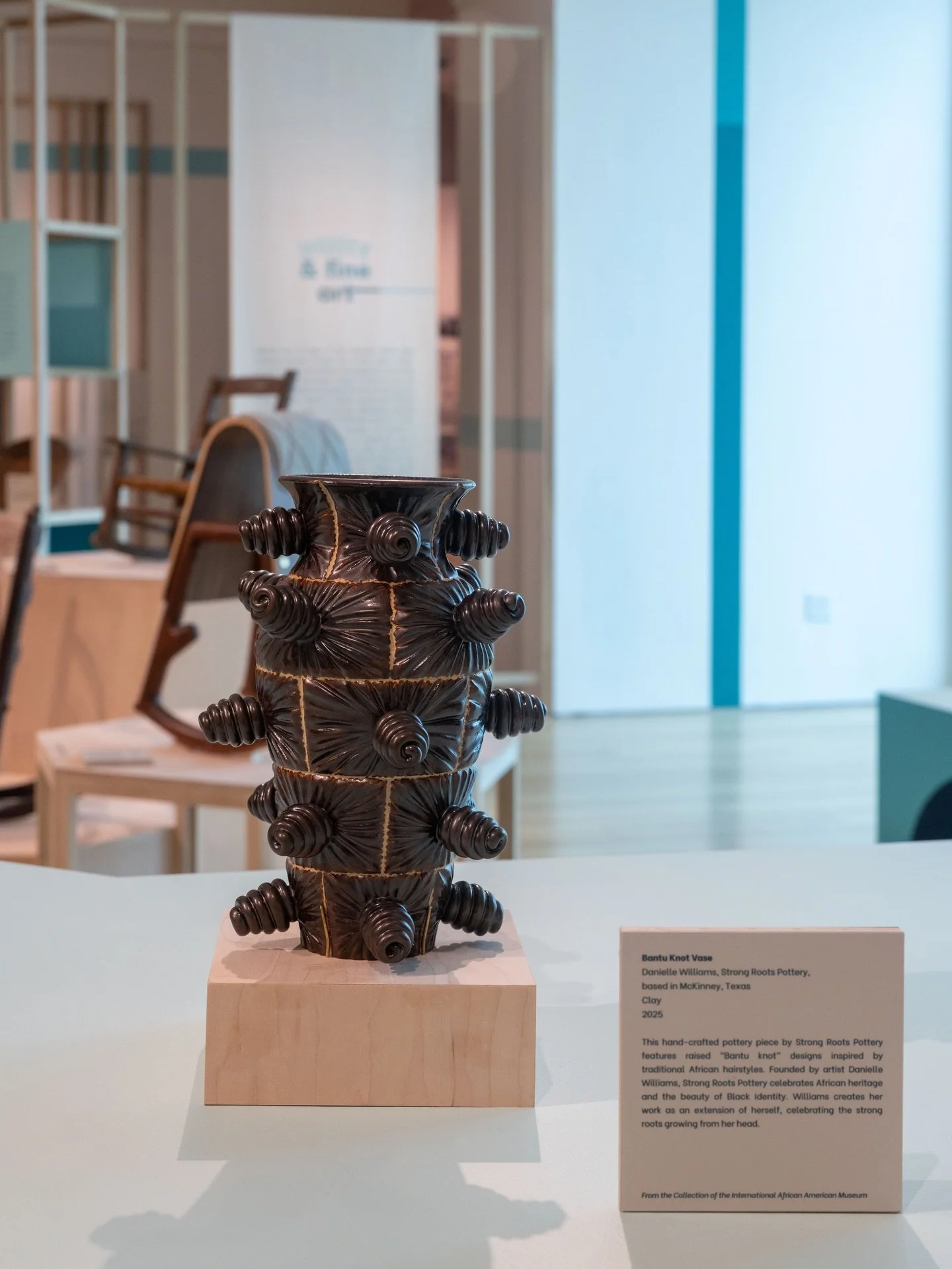 MY BANTU BADDIE VASE IS IN THE INTERNATIONAL AFRICAN AMERICAN MUSEUM 🥹

MIDDLE OF SOMEWHERE: THE ART AND THE LEGACY OF BLACK SOUTHERN MAKERS | @iaamuseum | Charleston, SC

I&rsquo;m just thinking of how proud my ancestors are. Happy Black History Mo
