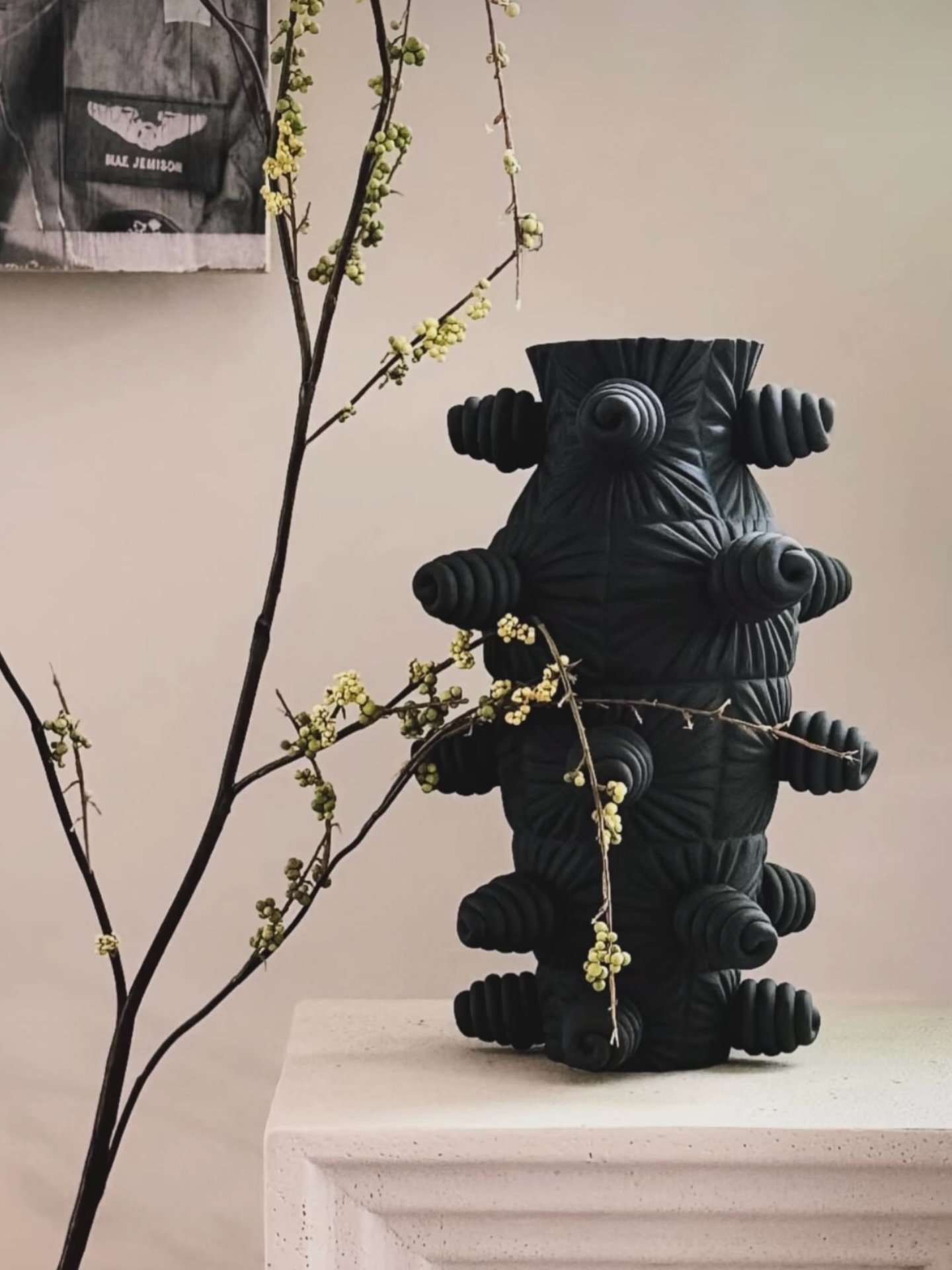 This custom vase I made inspired a pre-order I&rsquo;m dropping tomorrow. Waitlist squad already knows what&rsquo;s up. (Unless you haven&rsquo;t checked your email yet.. tsk tsk)

Comment &ldquo;Join&rdquo; and I&rsquo;ll send you an email with the 