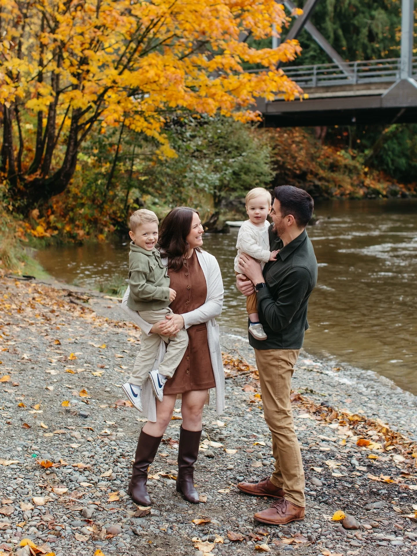 TGIF! I hope you all have a great weekend despite the wet weather. My sweet boy turns 10 tomorrow so I&rsquo;ll be spending the weekend celebrating Macklin and feeling all the bittersweet emotions that my baby is now in double digits! 

Seattle Newbo