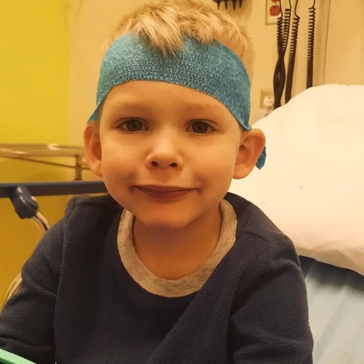 Only took us 7 days into the new year to start working on that deductible. 3 staples in the head and smiling the whole time!

#insurance #medical #stitches #head #kids #headband #staples