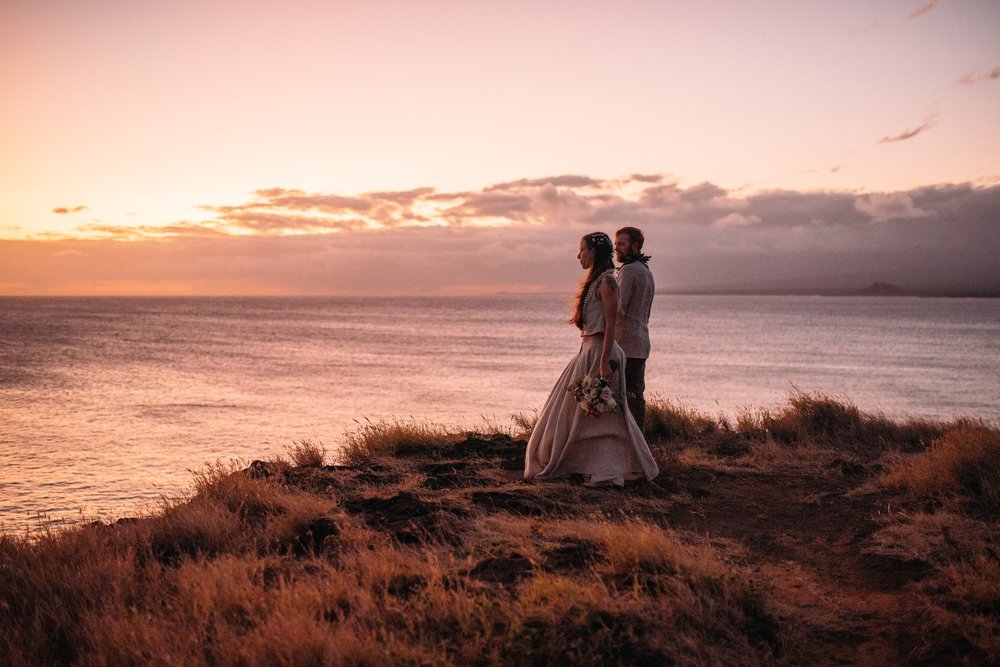 sunset bride and groom big island hawaii wedding 