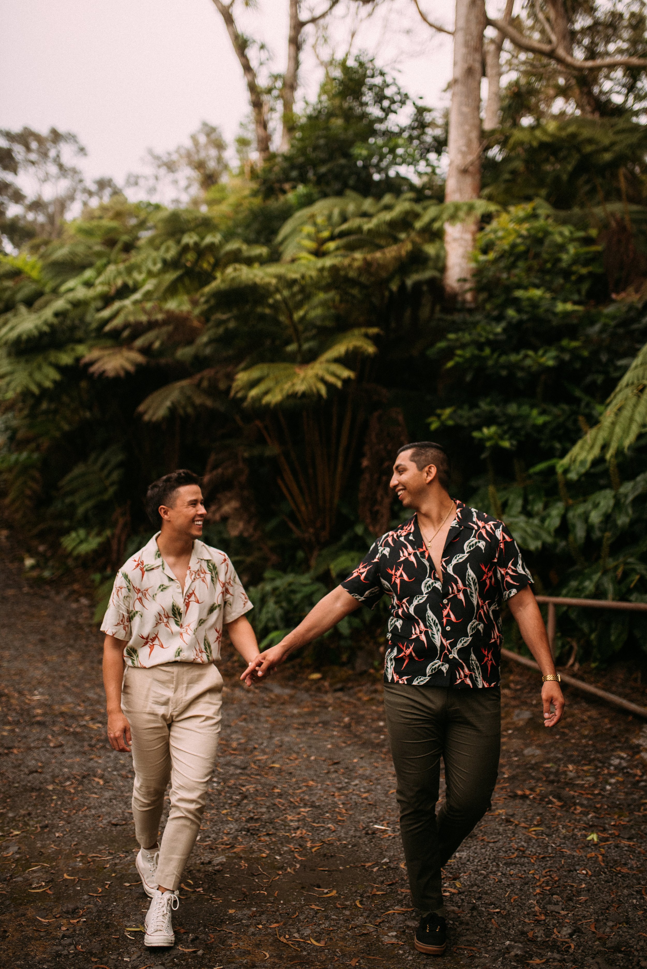 LGBTQ couples photoshoot photographer kona hawaii