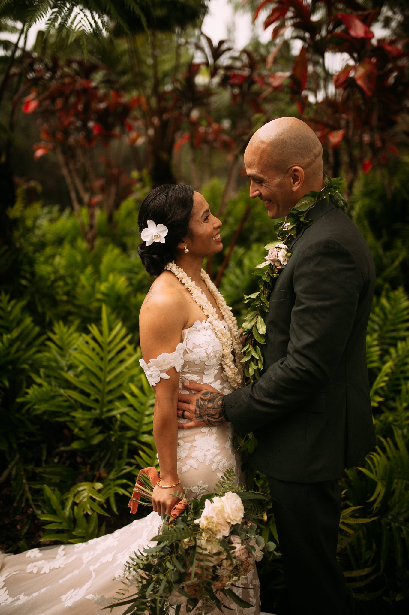 Moody romantic intimate kona hawaii wedding