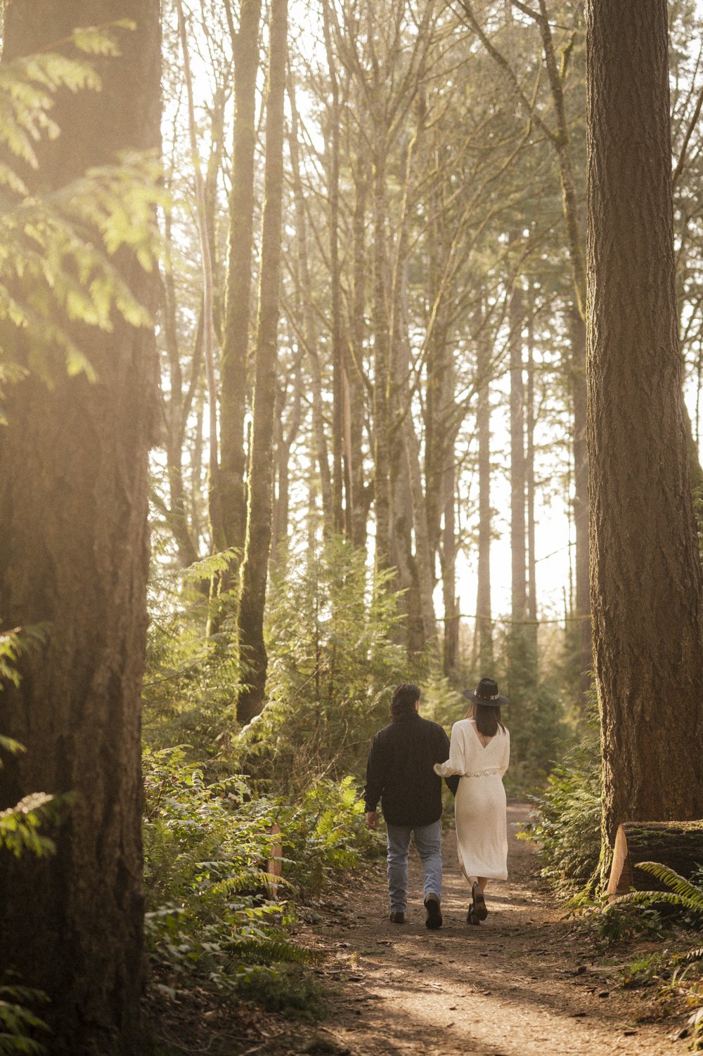 Hoyt Arboretum Portland Engagement Photoshoot